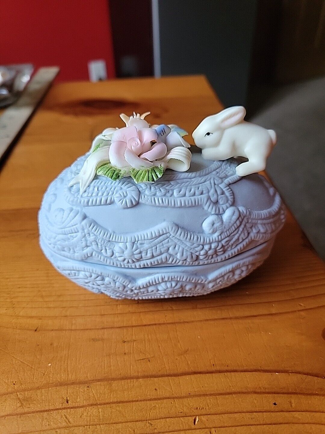 Cracker Barrel Easter Egg Box Trinket Dish Ceramic Flowers With Bunny On Top