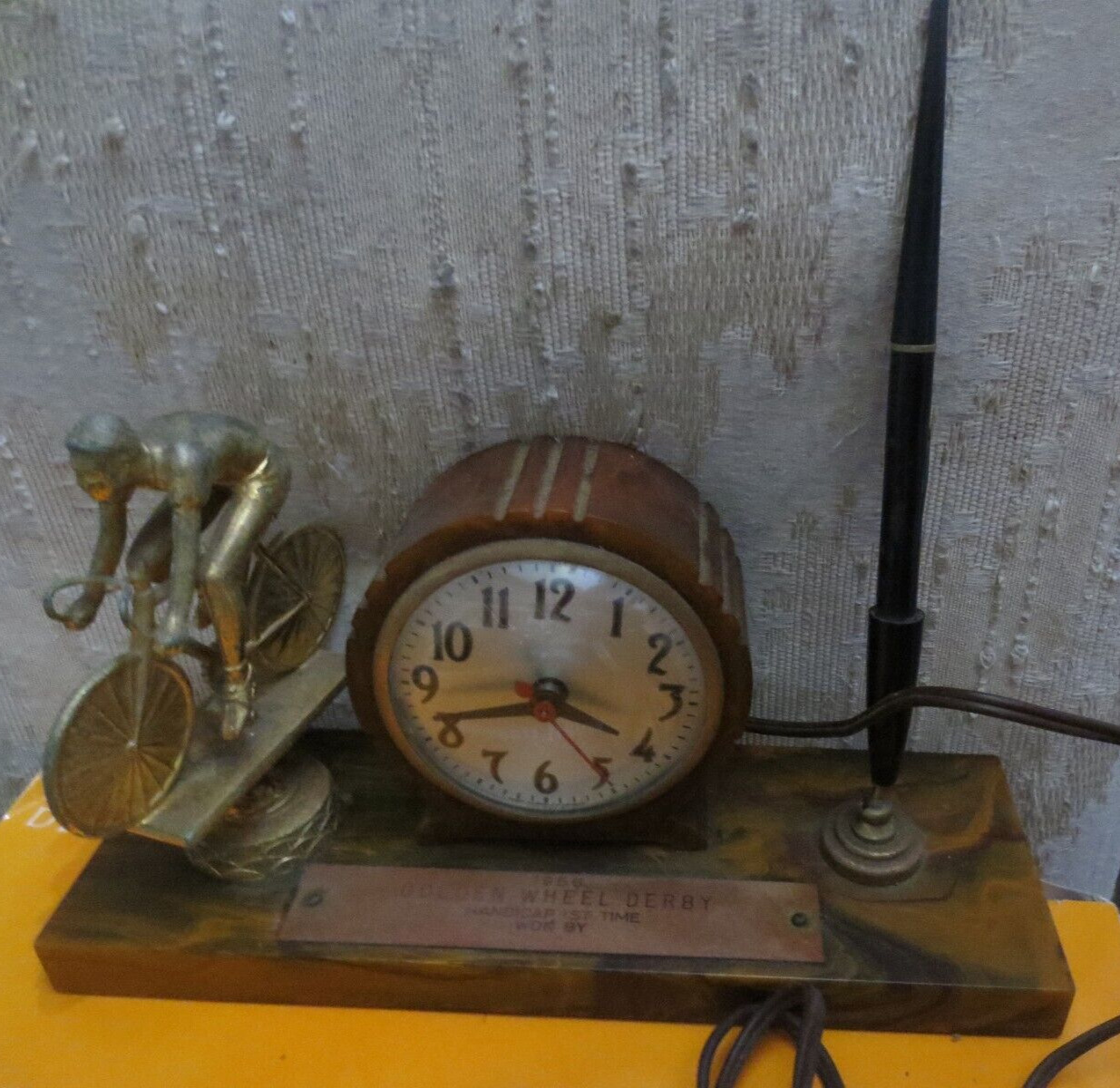 Vintage Sessions Cyclist Trophy Clock Desk set 1956 Golden Wheel Derby