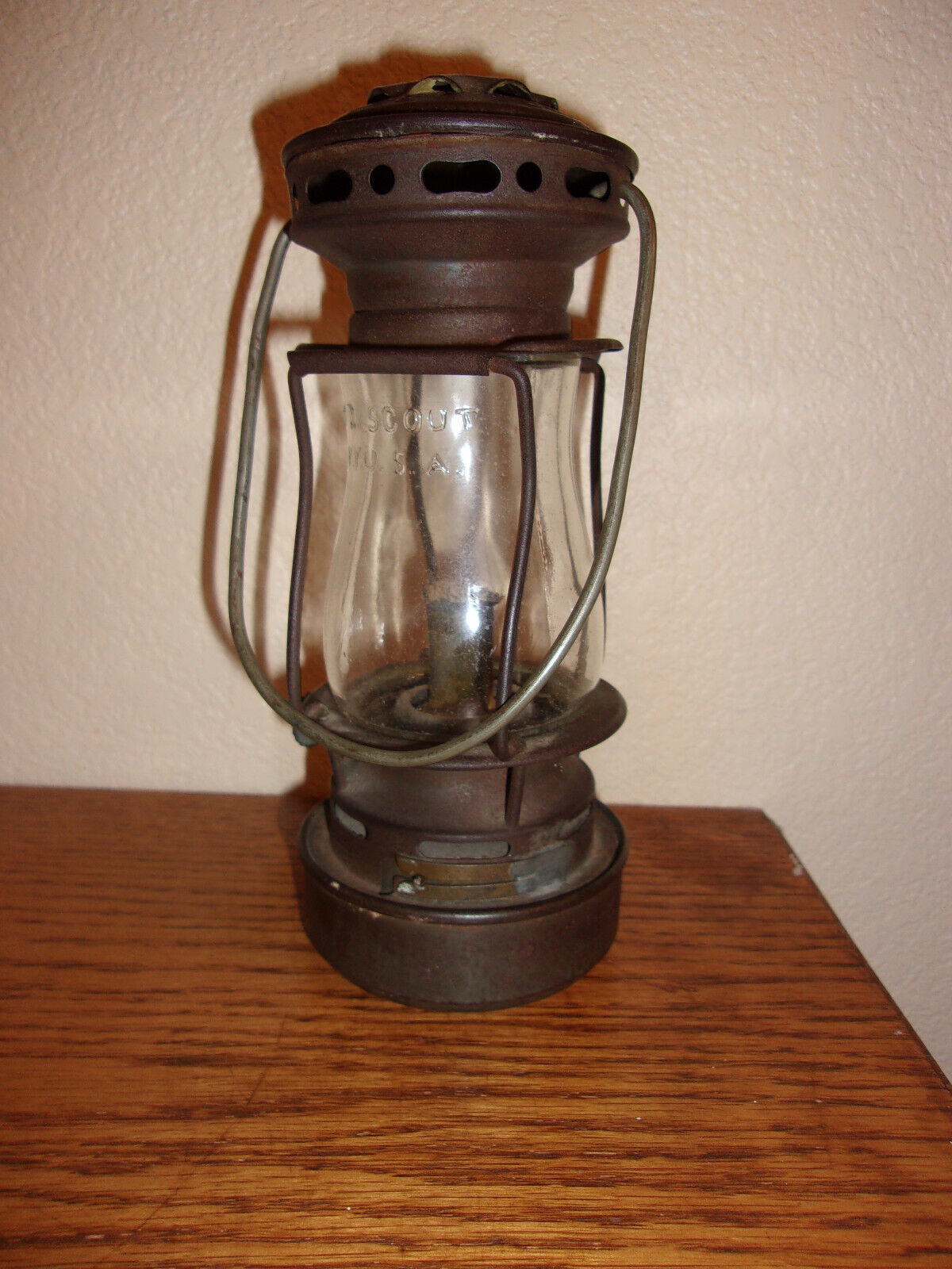 1914 Dietz Scout Sport Lantern H4 Dietz Scout Embossed Globe