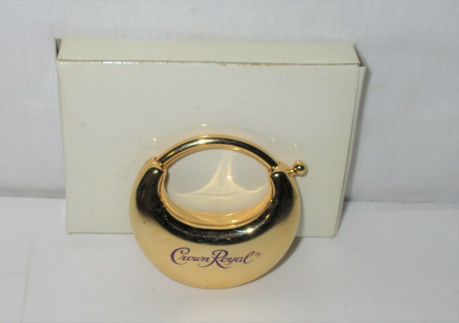 Signature Crown Royal Premium Key Ring Keychain, Key Holder Gold Tone NIB  ((A2)