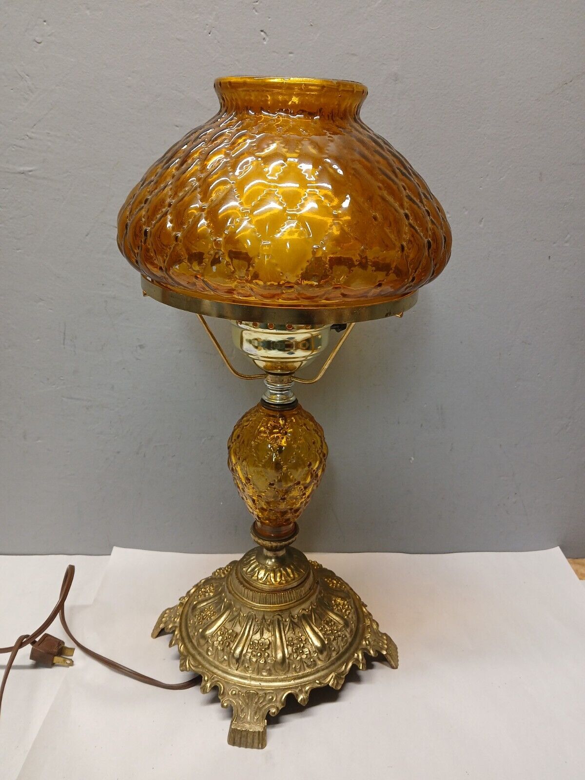 Vintage Hurricane Table Lamp Amber Quilted Glass Shade L+L WMC #6602