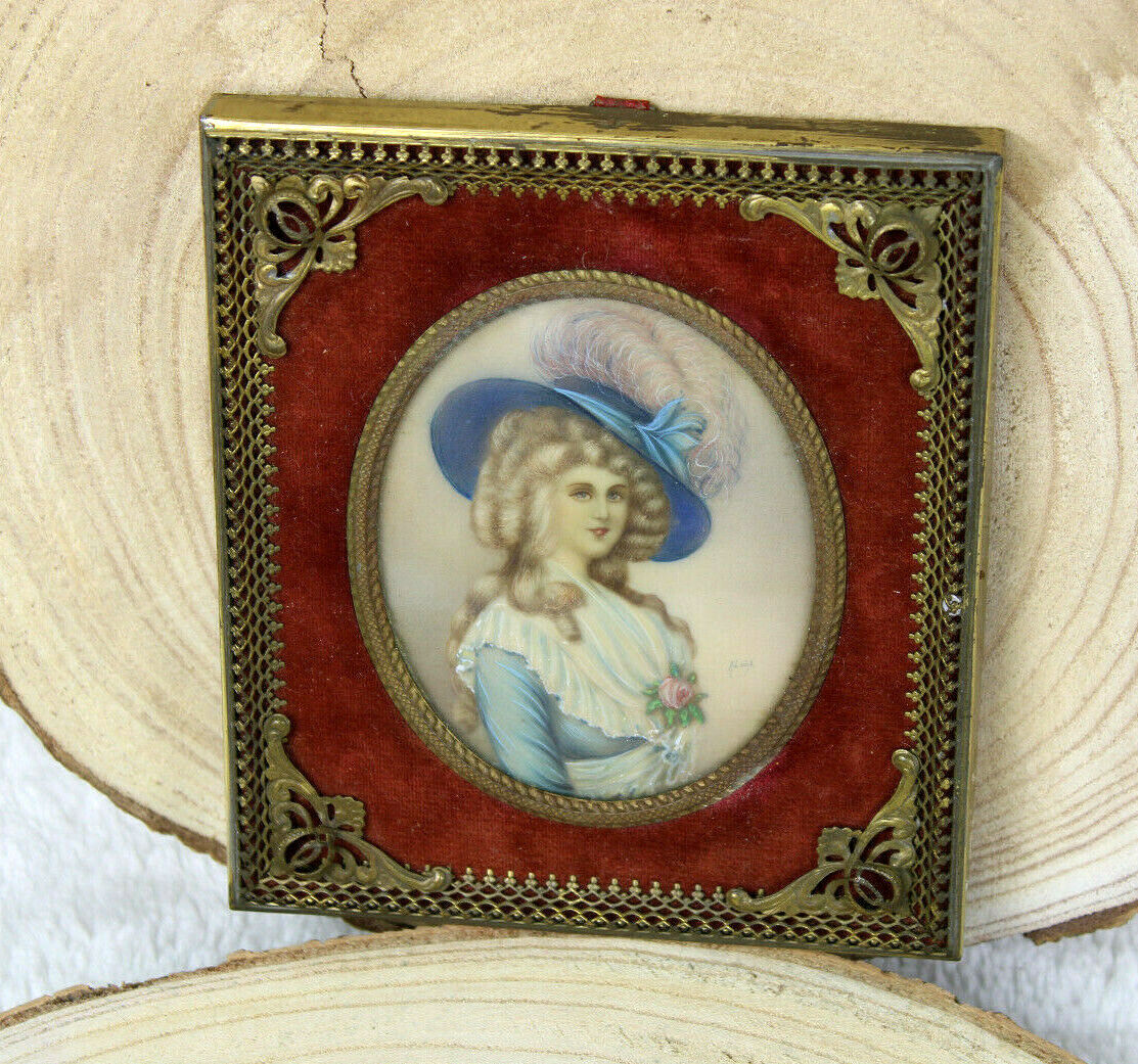 Antique French miniature portrait lady  signed velvet 