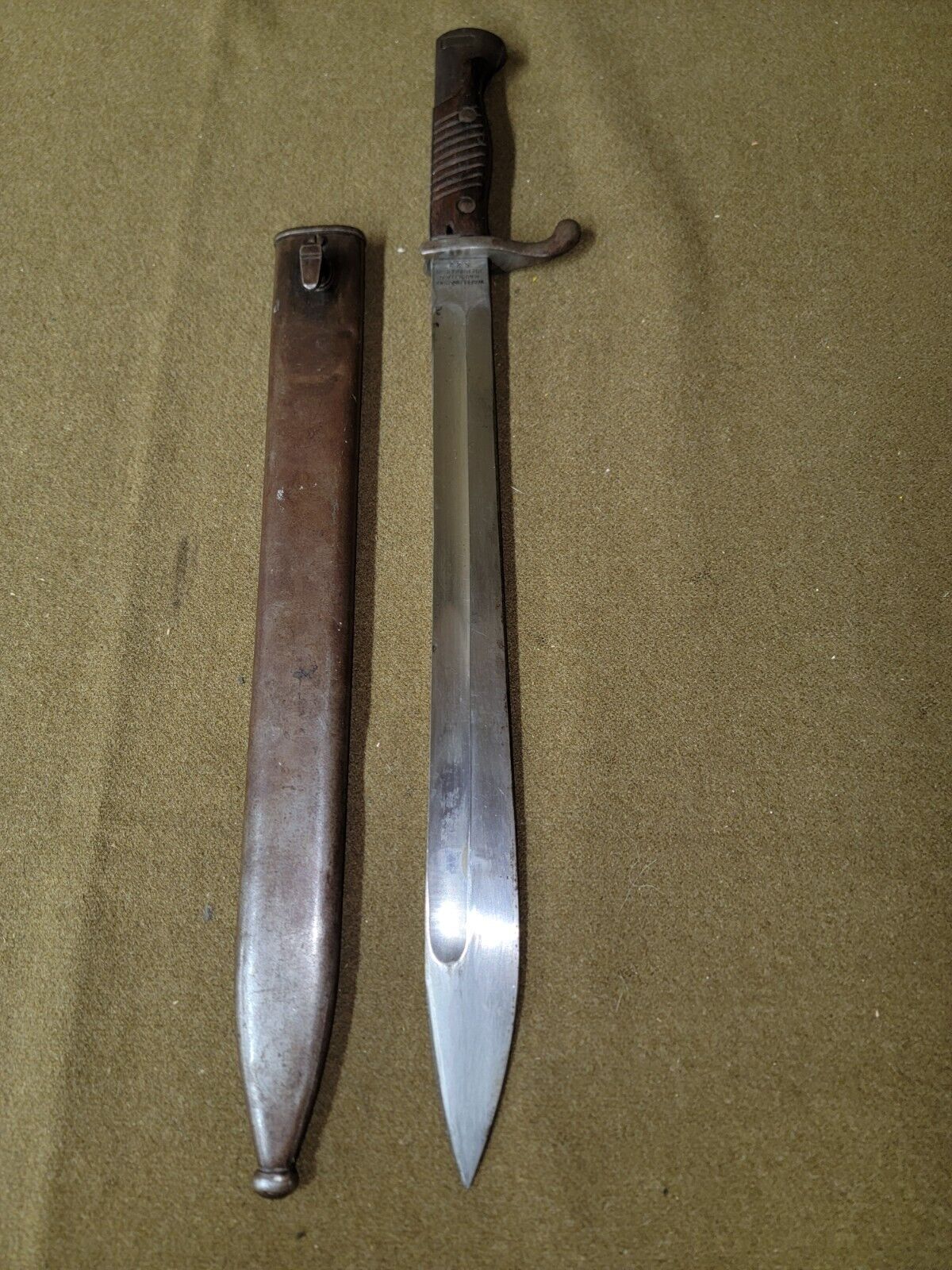 WWI Imperial German Butcher Blade Bayonet with Scabbard