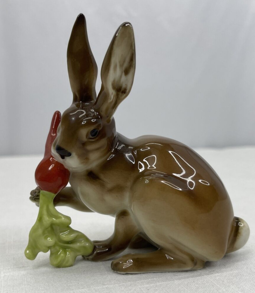 Hutschenreuther Germany Bunny Rabbit With Carrot Figurine - Tutter EUC