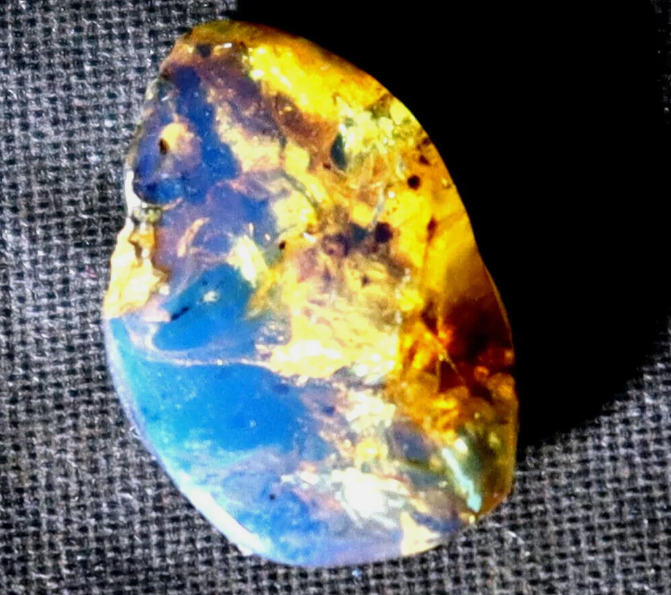 Handcrafted Natural Dominican Blue Amber Polished Stone 14mm  free drilling