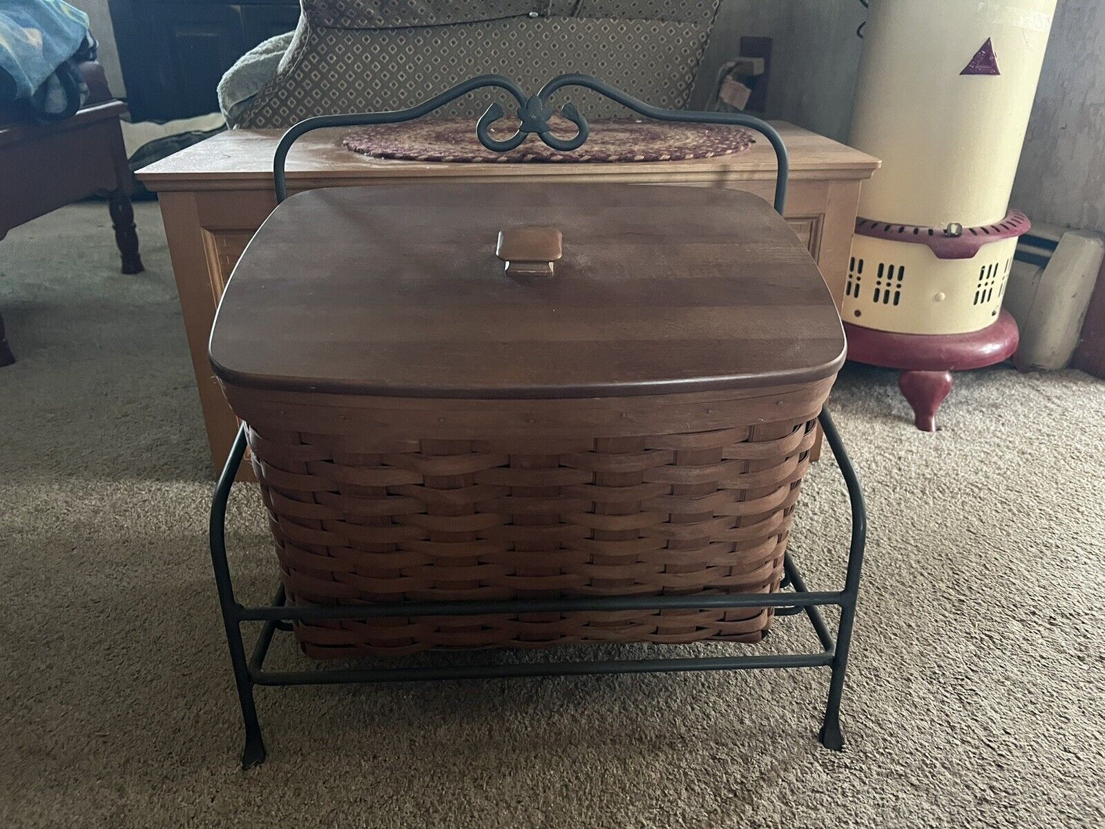 Longaberger Wrought Iron Newspaper Stand/Basket w/lid Protector Rich Brown Set