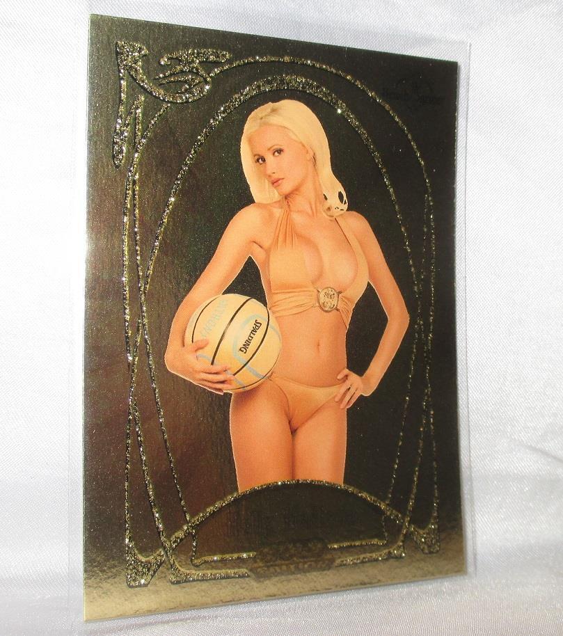 Holly Madison Bench Warmer 2007 Gold Edition Base Card 15