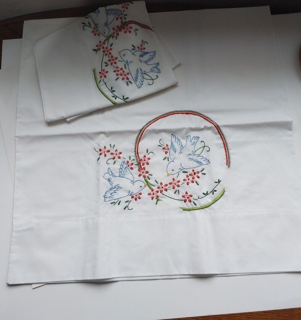 Vintage Pillow Case Set Of 2 Standard Embroidered Flowers & Birds Granny Core