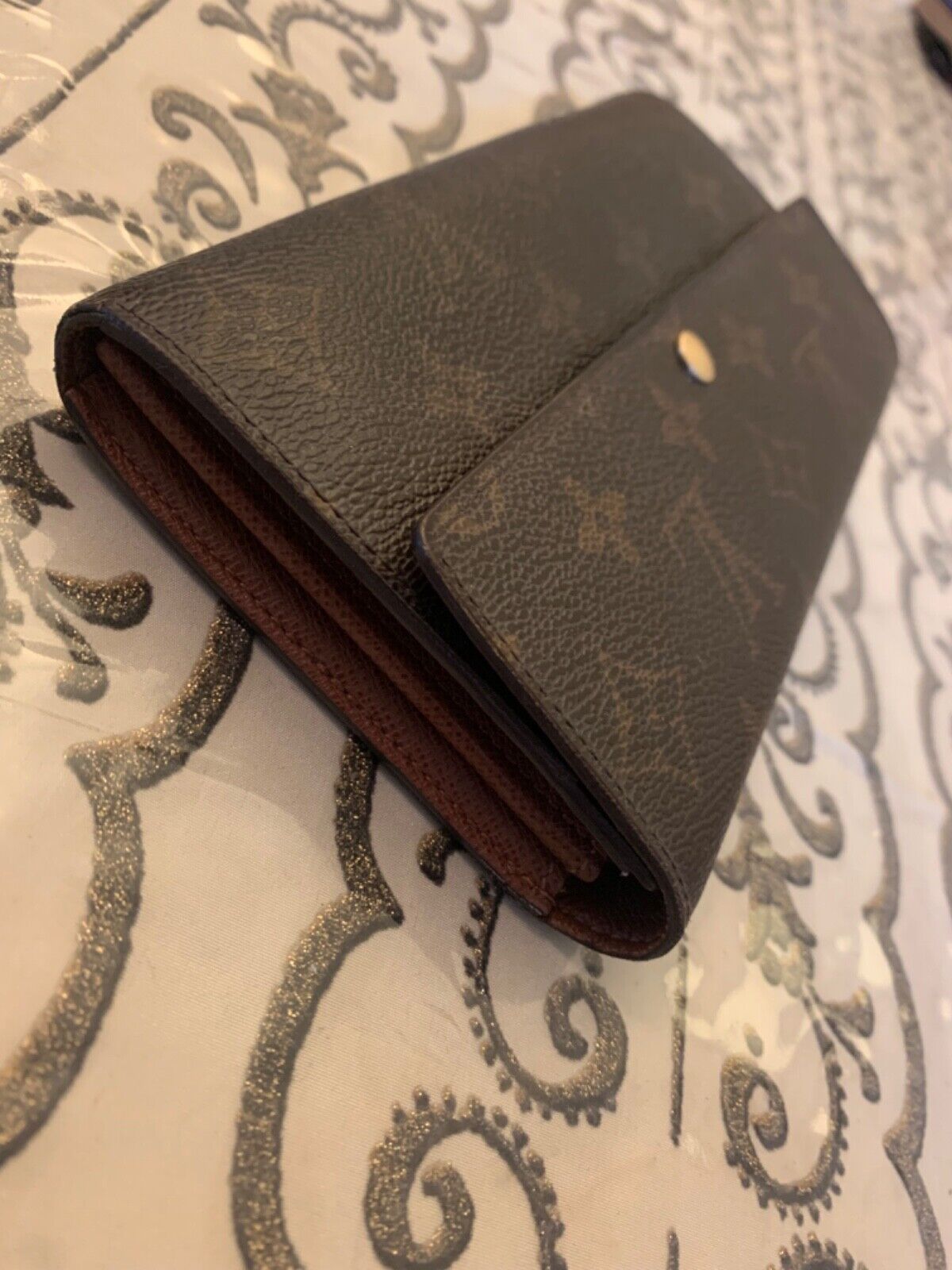 Authentic Louis Vuitton Monogram Sarah Long Bifold Wallet   