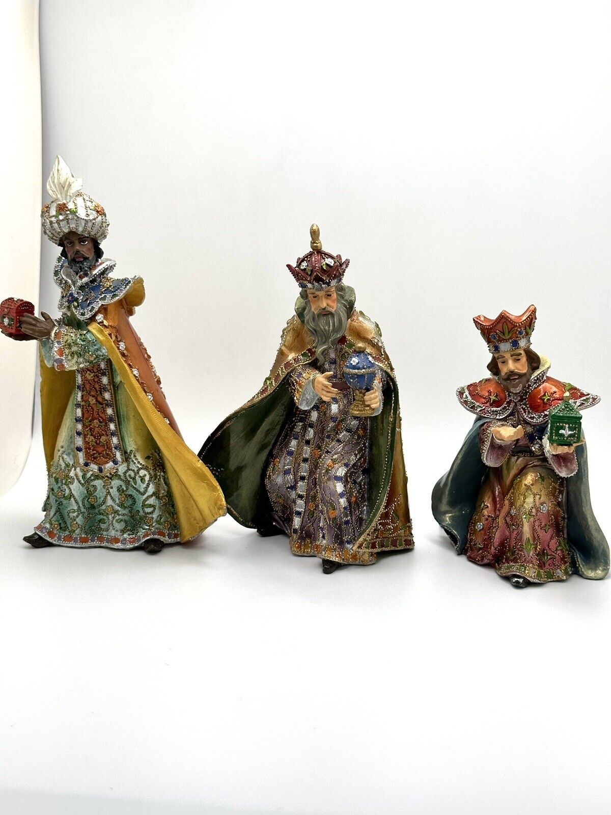 vintage three wise men Figurines 6.25” To 4”