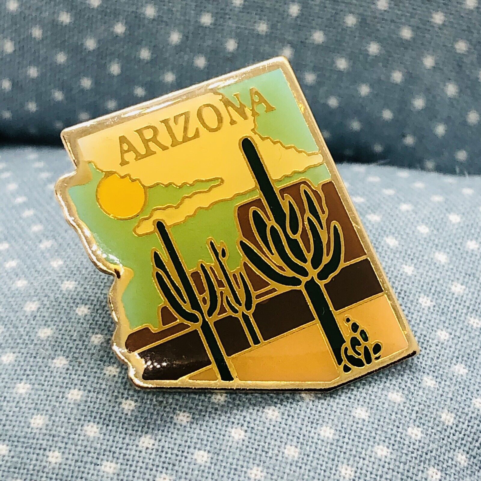 Arizona Souvenir State Travel Lapel Pin w/ Desert Cactus