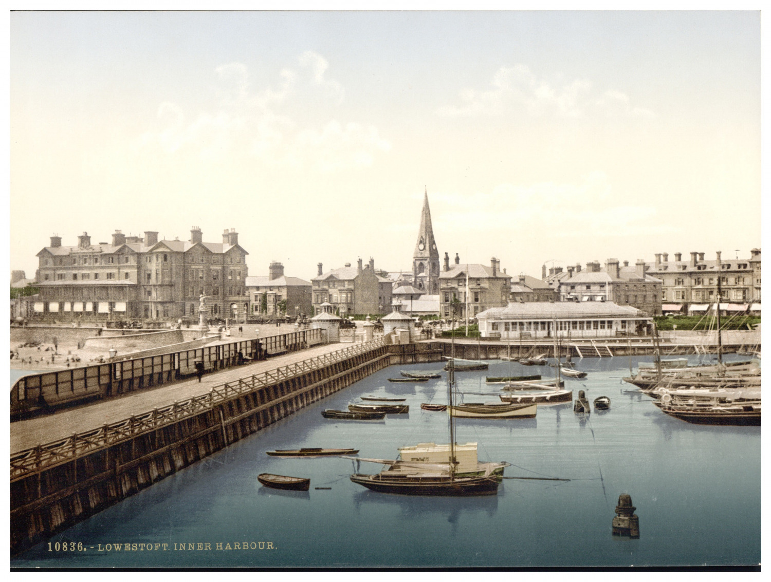 England, Lowestoft, Inner Harbour Vintage Photochrome, Photochromy, Vintage 