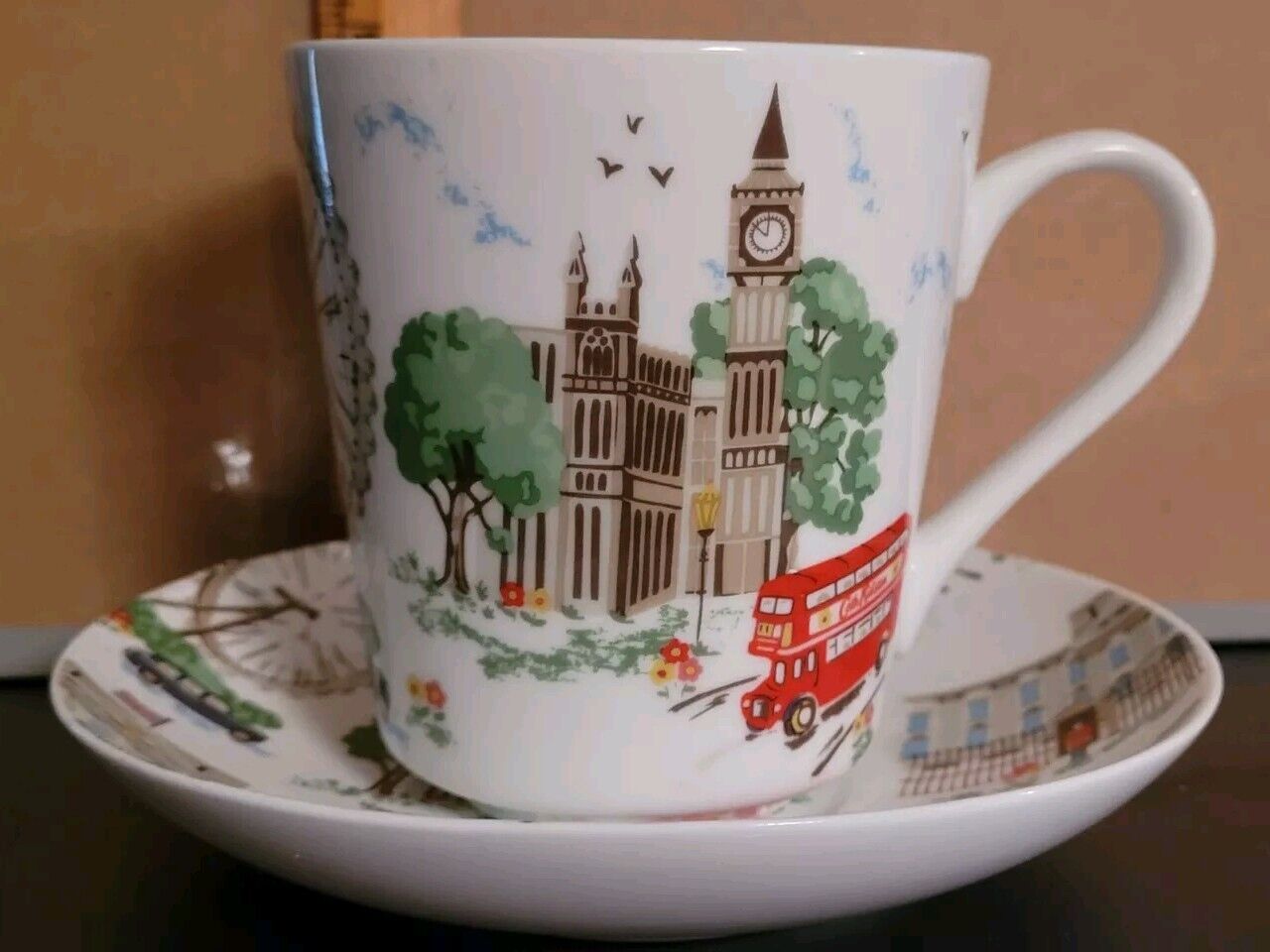 Souvenir Porcelain CUP AND SAUCER LONDON UNITED KINGDOM