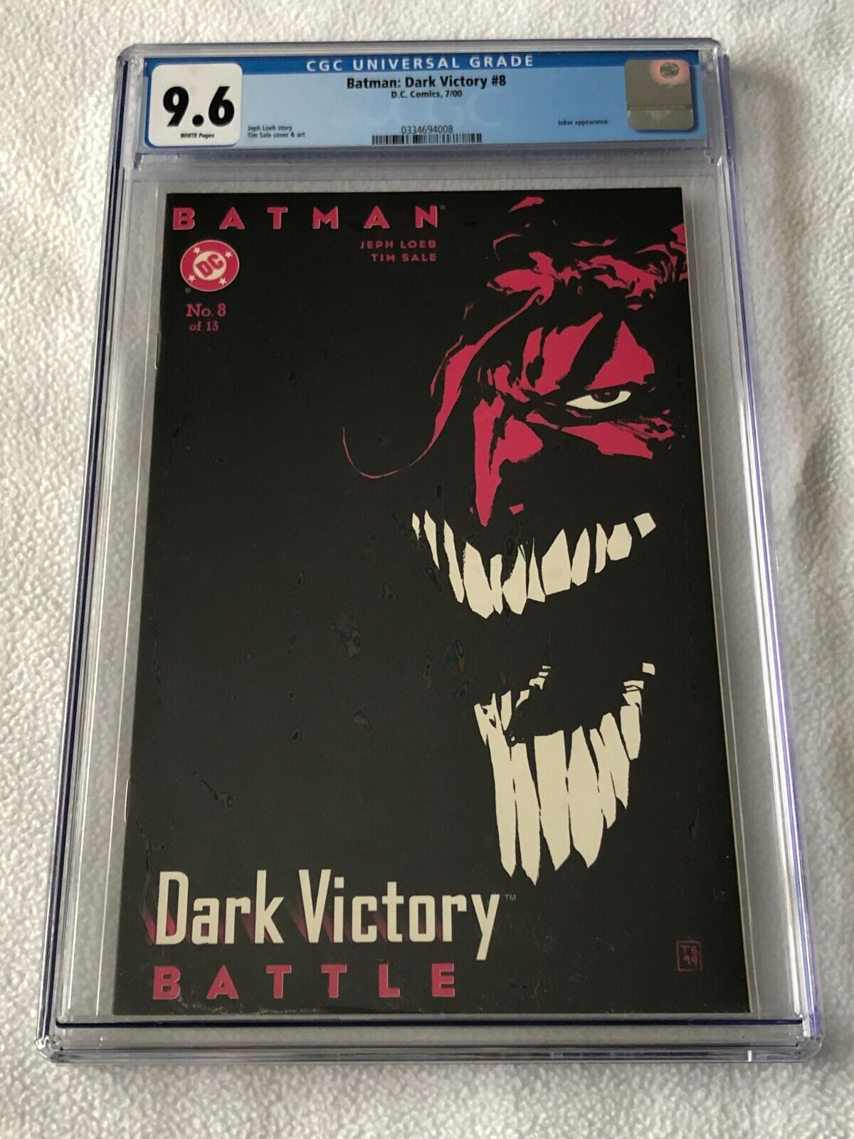 Batman Dark Victory #8 (2000 DC) CGC 9.6 White Pages Tim Sale Cover, Art Joker