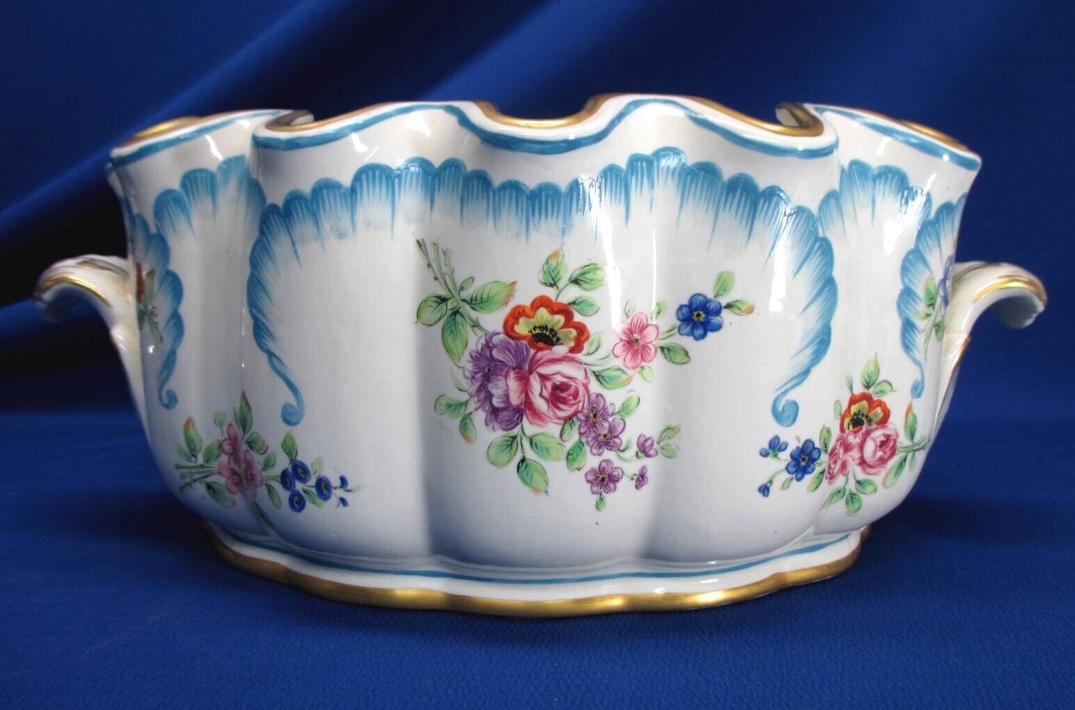 LARGE MOTTAHEDEH MONTIETH HAND PAINTED ITALIAN CENTER BOWL