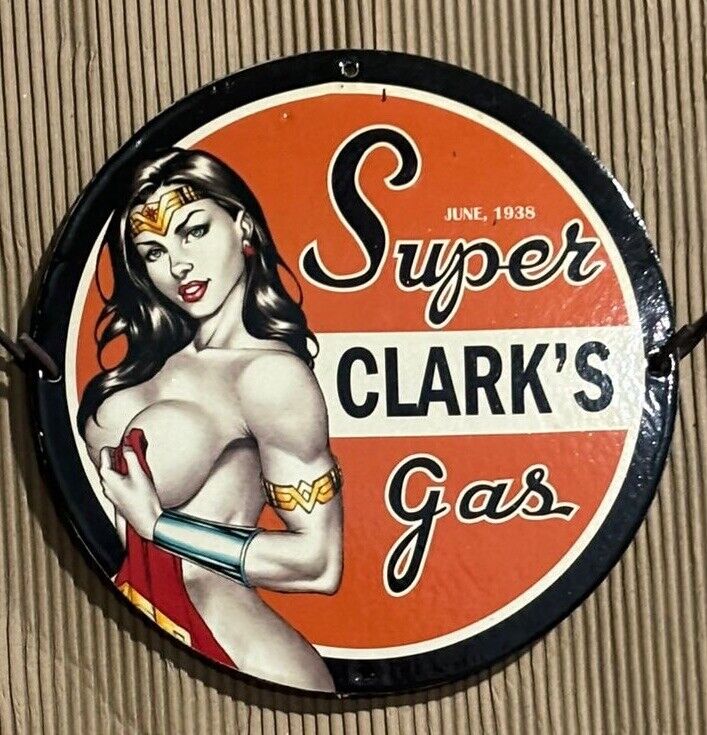 UNIQUE 1938 SUPER CLARK’S GAS USA GIRL PINUP PORCELAIN ENAMEL STORE SIGN