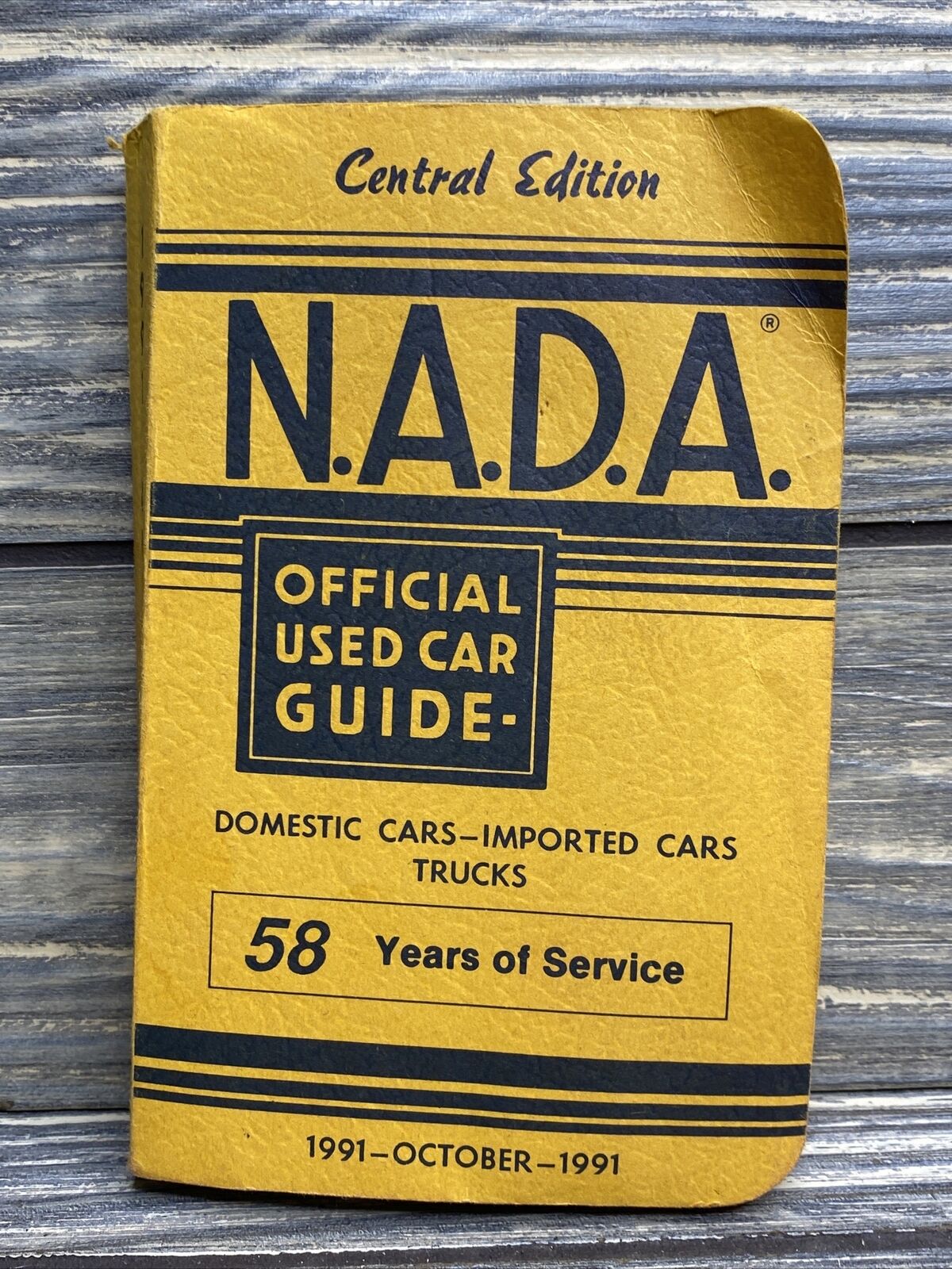 Vintage NADA Official Used Car Guide October 1991 Central Edition Paperback Book
