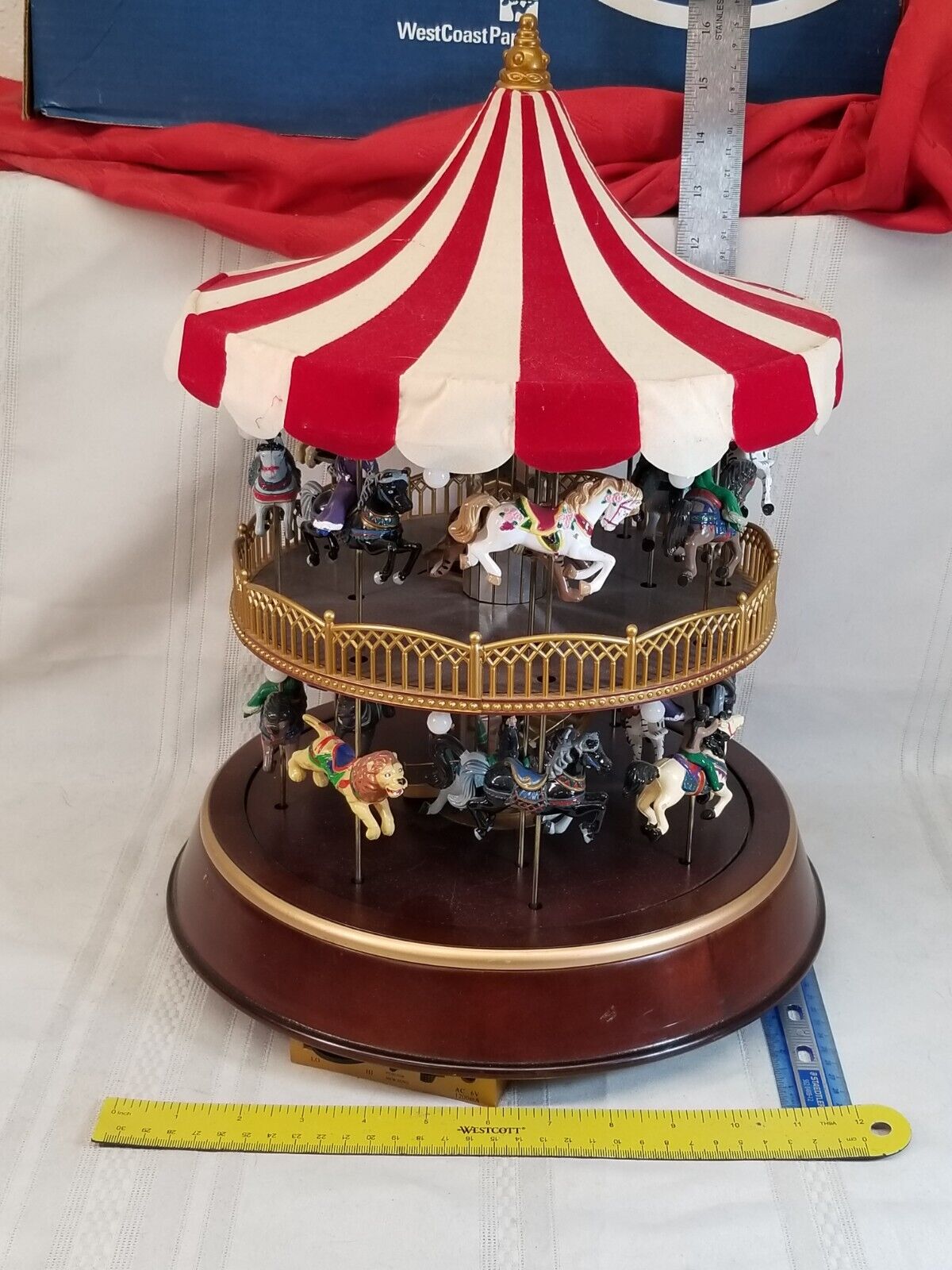 Mr. Christmas Double Decker Carousel. Untested no power supply cord