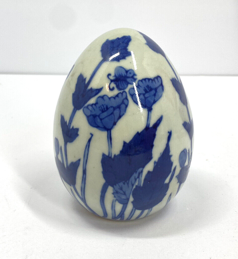 Vintage Bombay Chinoiserie Oriental Porcelain Egg 4.5 Inch