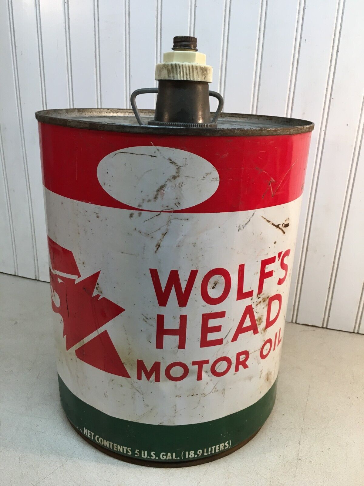 Vintage Wolfs Head   5 Gallon Gas Service Station Tin Can Sign Metal Handle