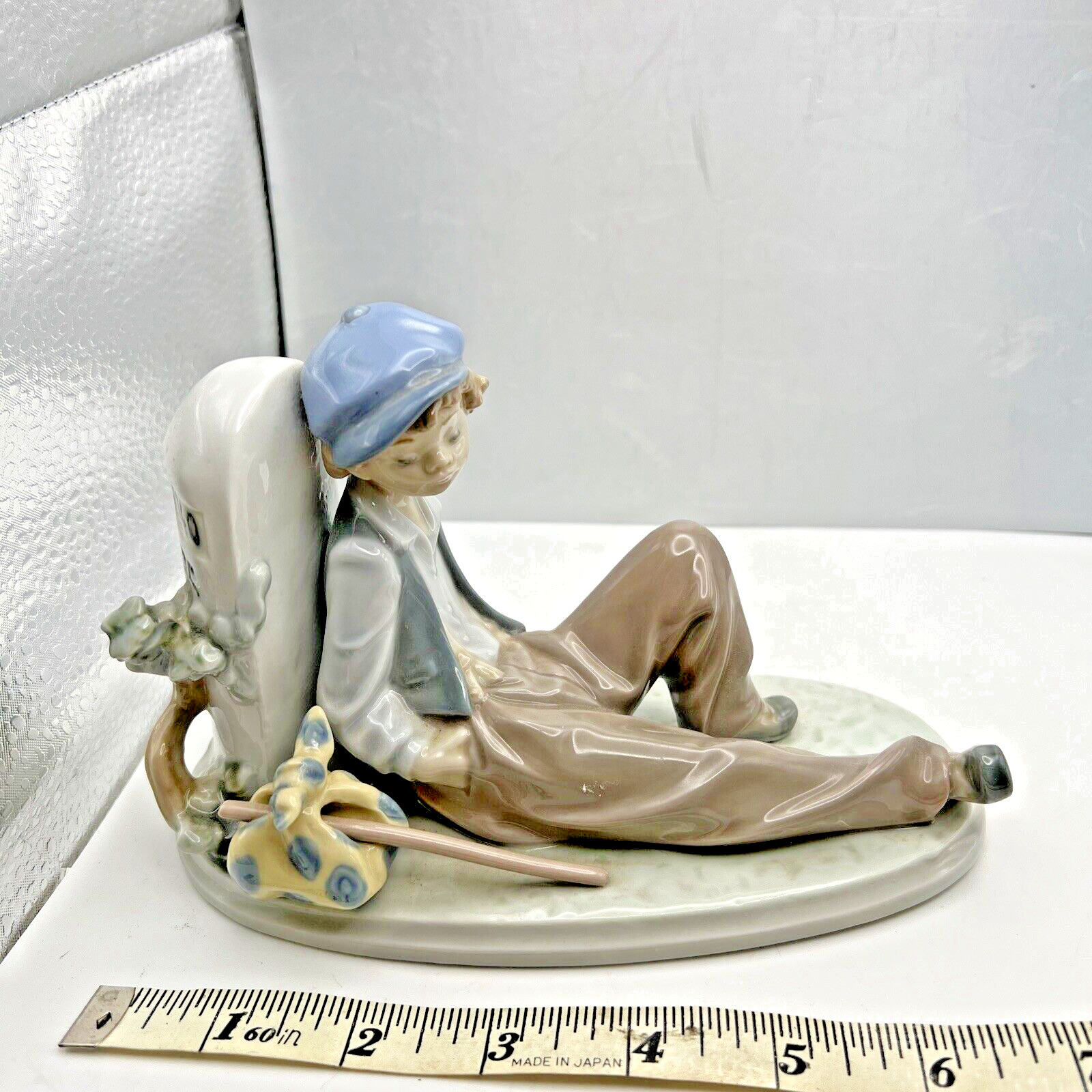 Lladro 5399 Time to Rest Hobo Boy Figurine Resting at Milestone Marker Spain