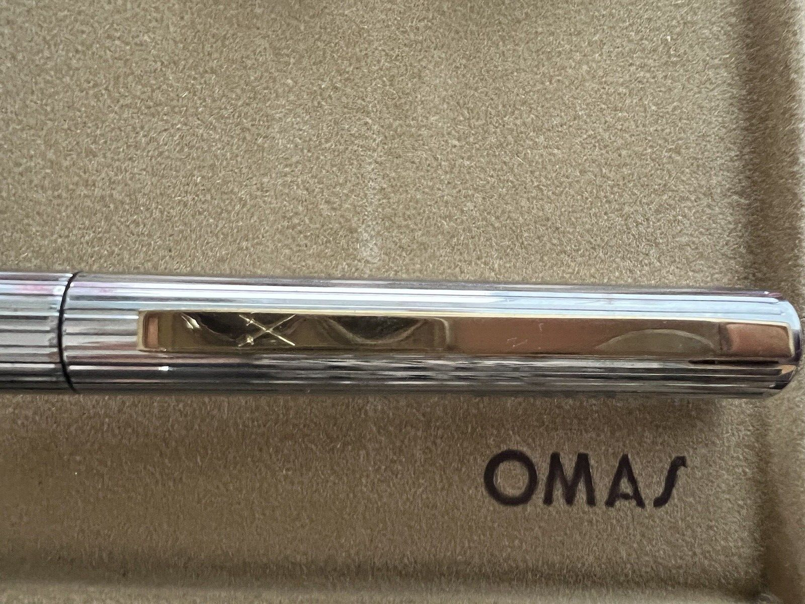 Omas Pen Fountain Pen Ego Man Trim Foiled Gold IN Cartridge Pen (M)