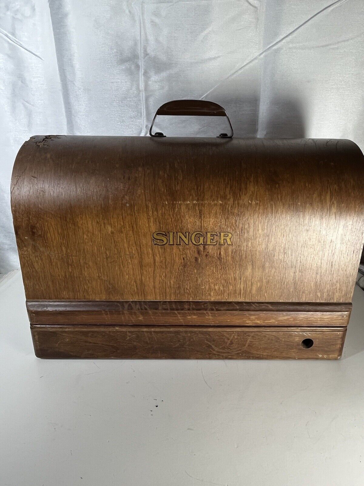 Vintage Singer 54564 Simanco 10 Sewing Machine In Wood Case: No Key