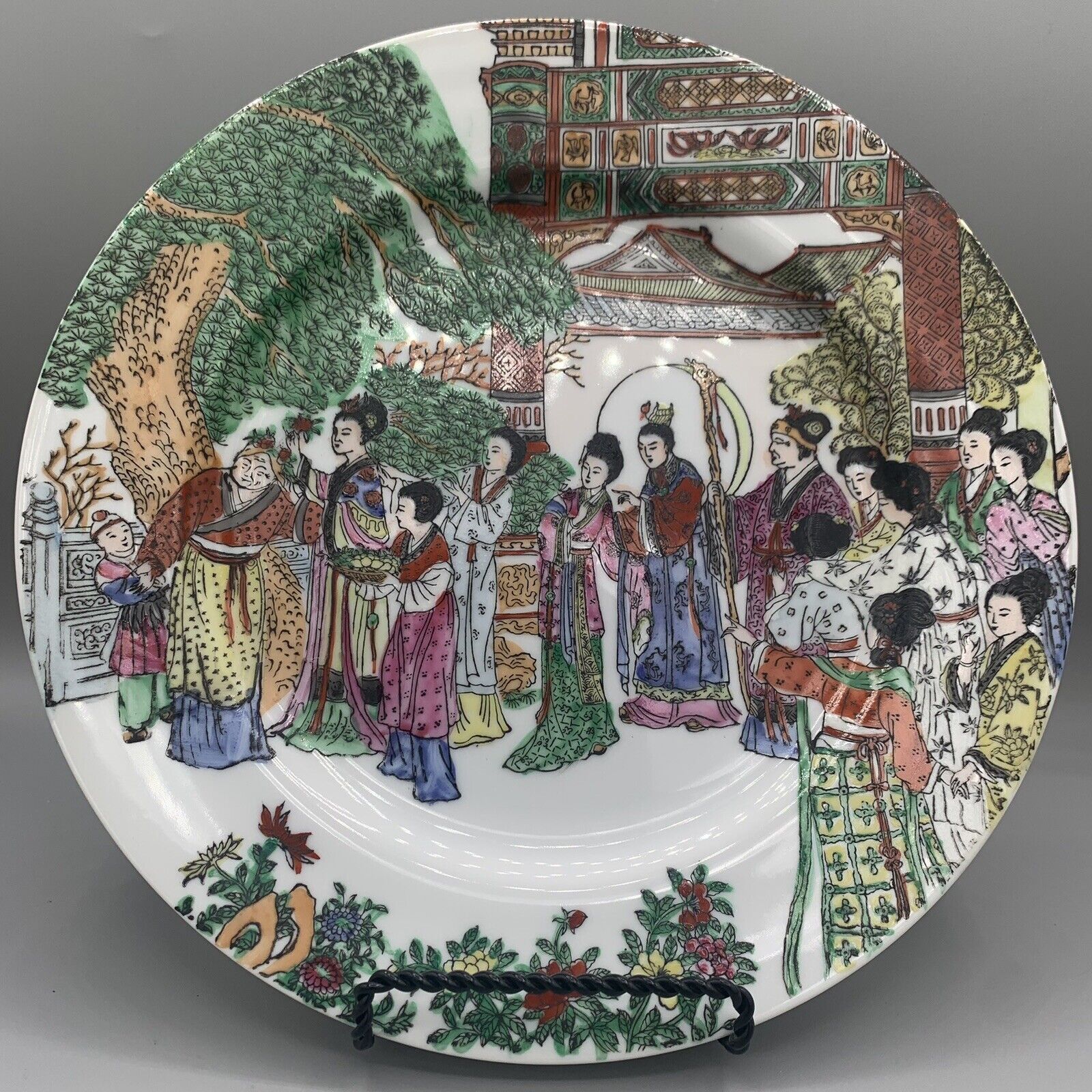Hand painted Chinese porcelain plate depicting Imperial birthday Great Details