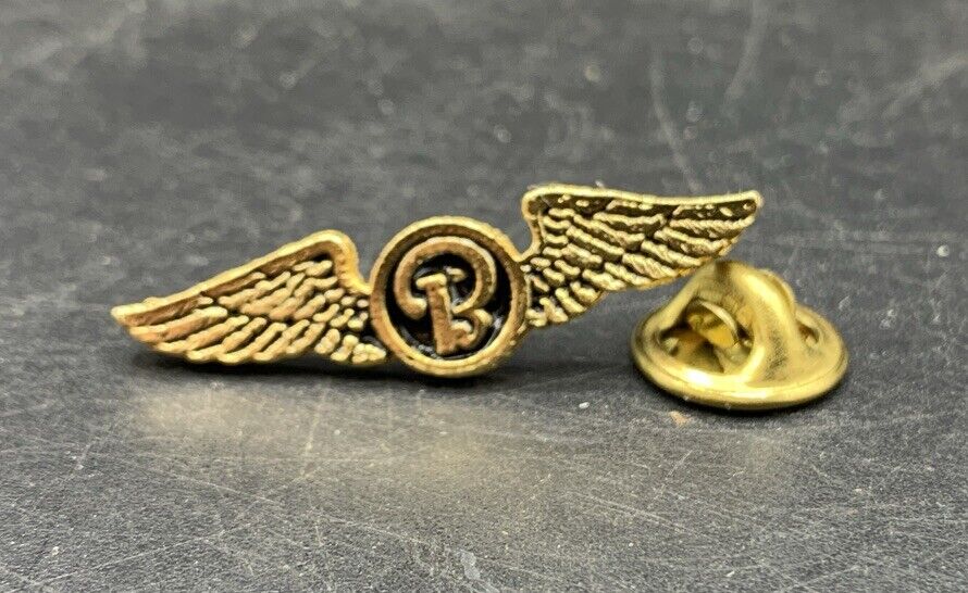 One Vintage NOS Gold Tone Beechcraft Aircraft Aviation Winged Lapel/Tie Pin