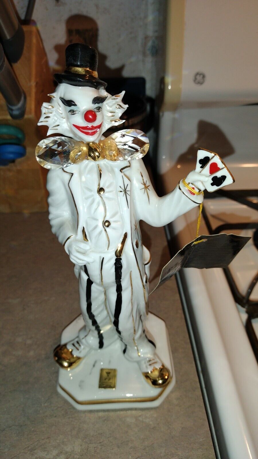 Vittorio Sabadin Porcelain Clown Figurine With Card Up His Sleeve