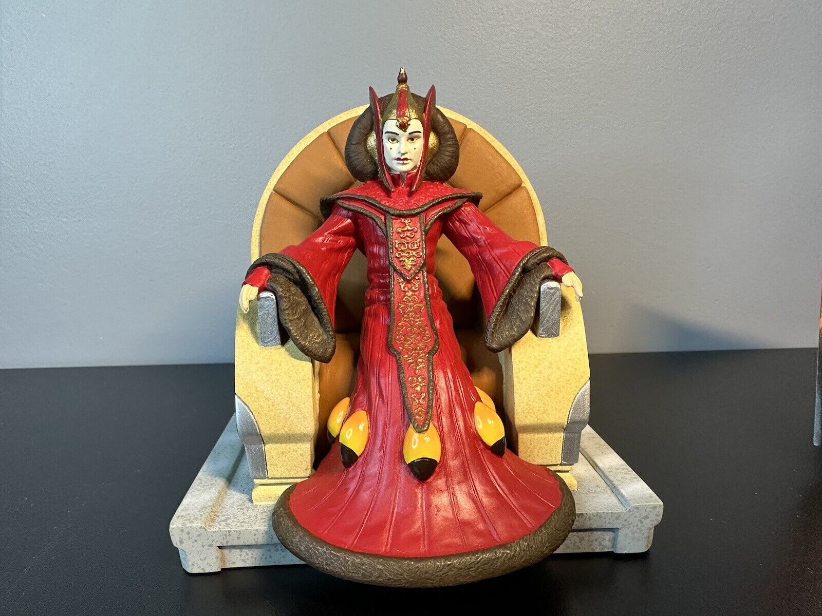 Star Wars Queen Amidala Miniature Rare Collectors Ed.  Figure With Certification