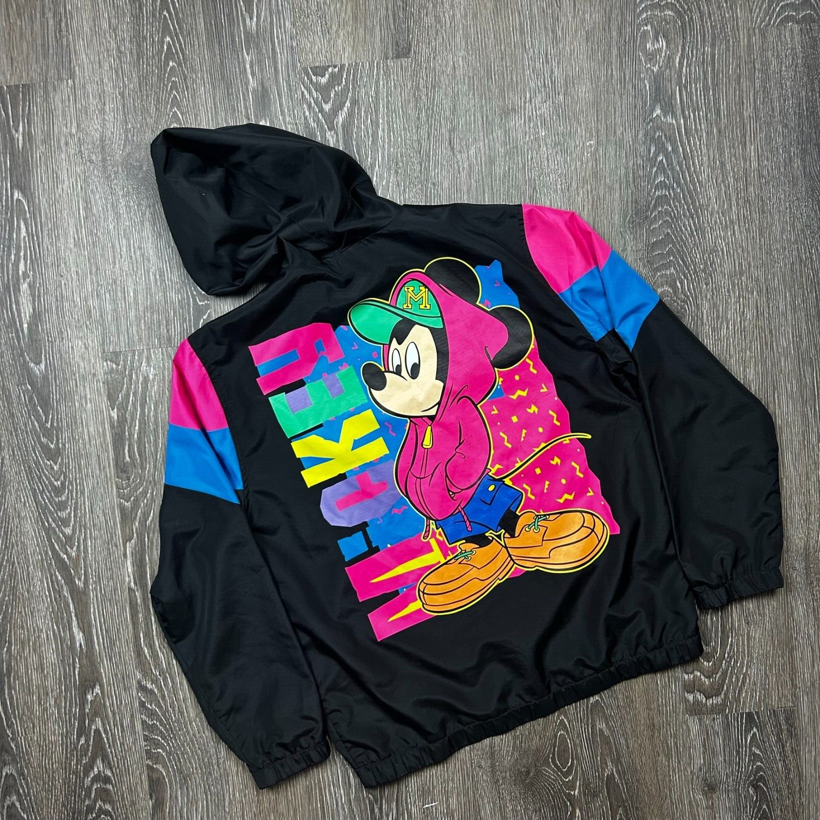 Disney EUC Vintage 90s Style Mickey Mouse Windbreaker Jacket Hoodie Size S