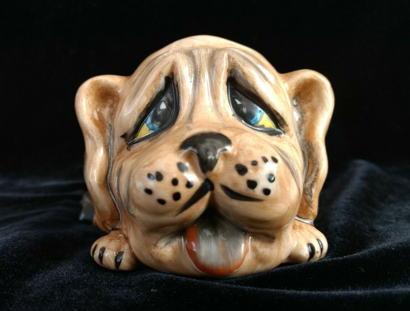 Vintage Dog Figurine Lovable Cocker Spaniel Porcelain/Ceramic Made in Korea