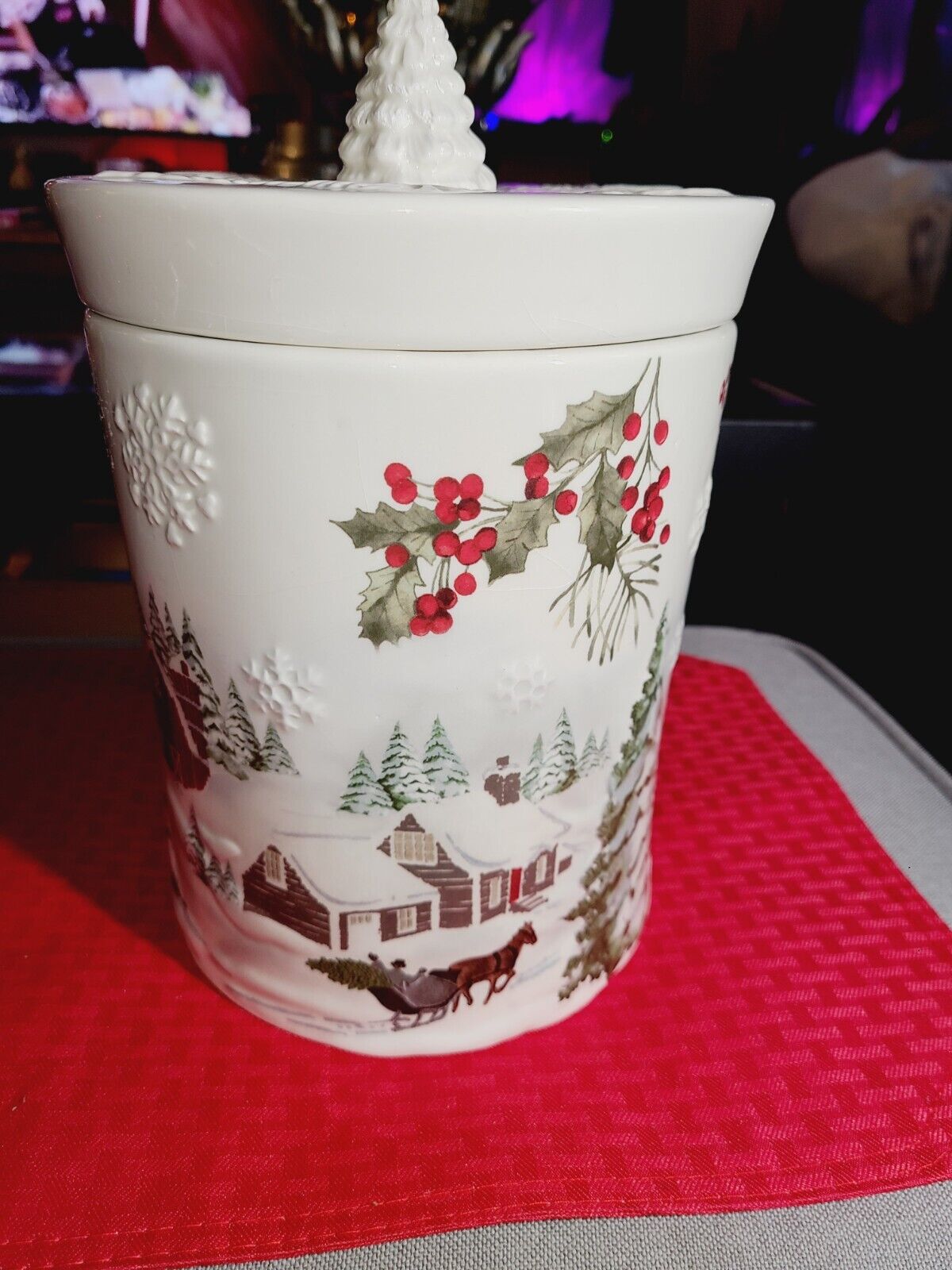 Holiday Christmas Cookie Jar Better Homes  Sleigh Holly Country Snow Lovely