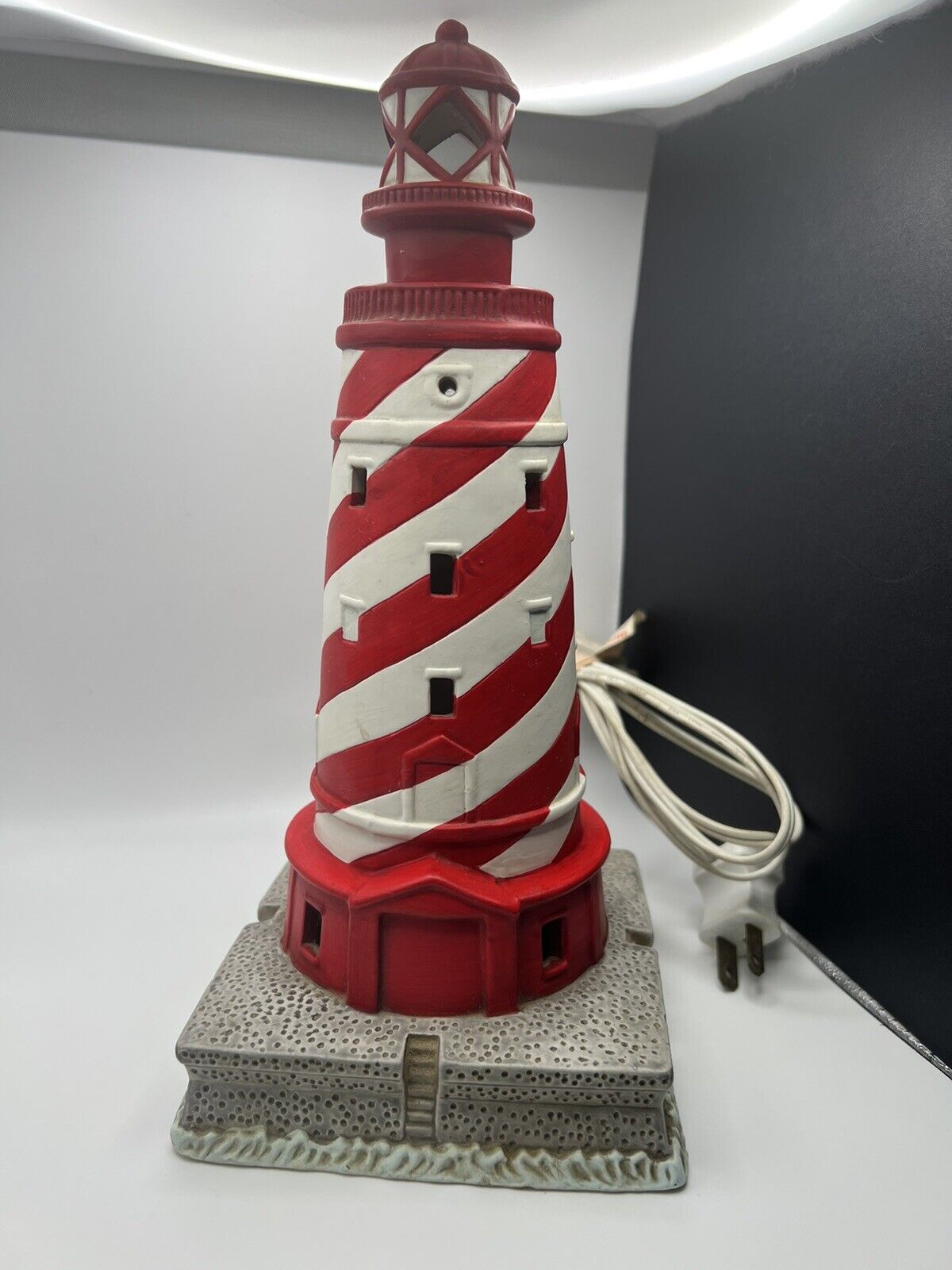 Lefton Lighted Light House Lefton China Hand Painted Lamp1992