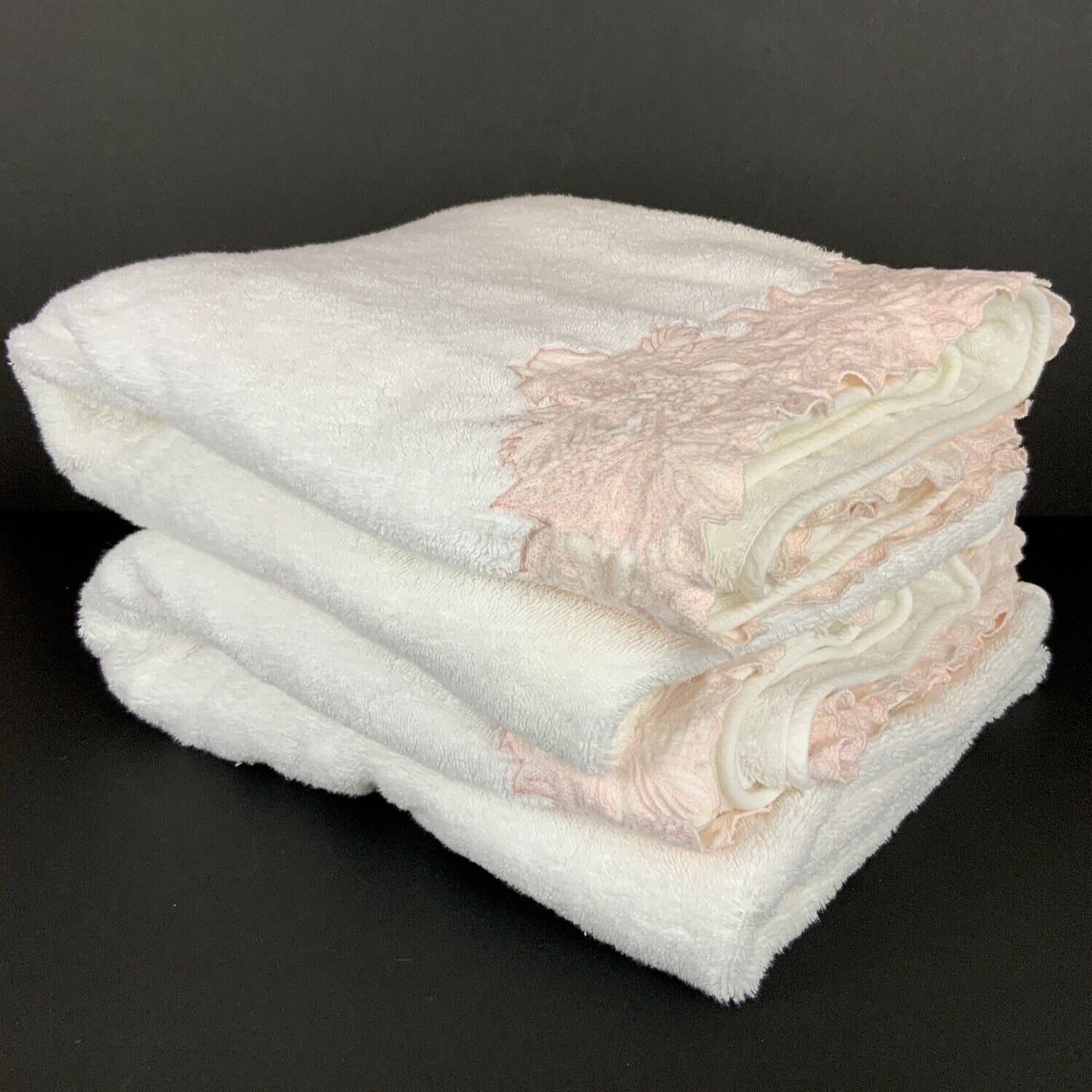 D Porthault France Lace Trimmed Bath Sheets Towels Set of 2 Pink White Luxury