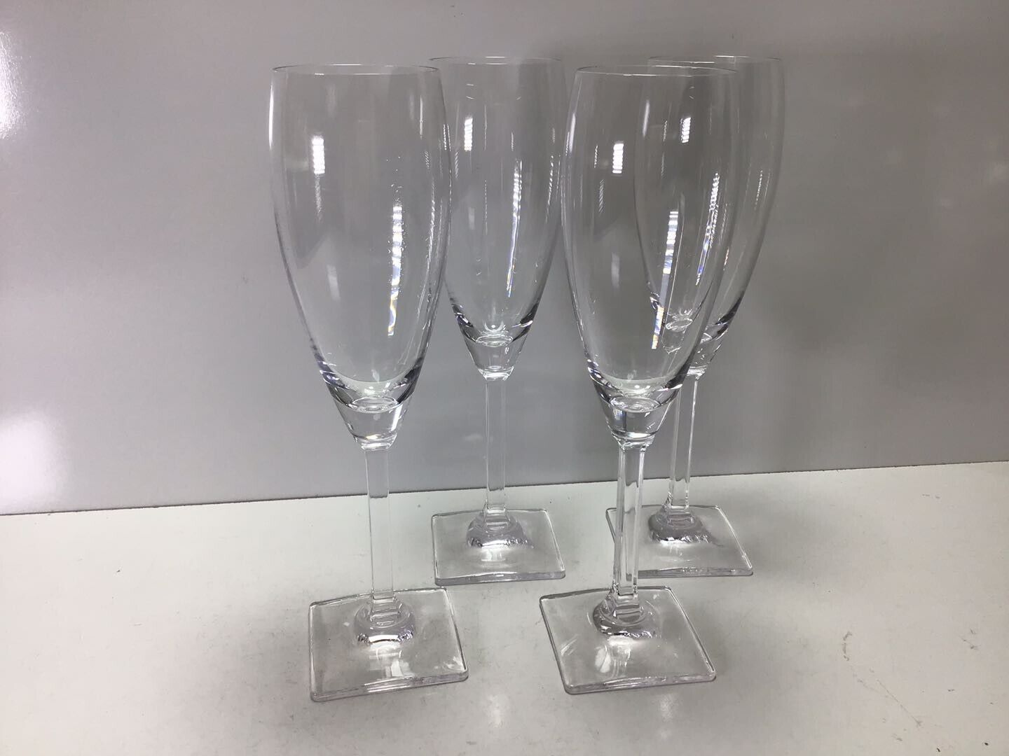 R70 Vintage Antique Classic Unique Design Crystal Clear Stemmed Wine Glass