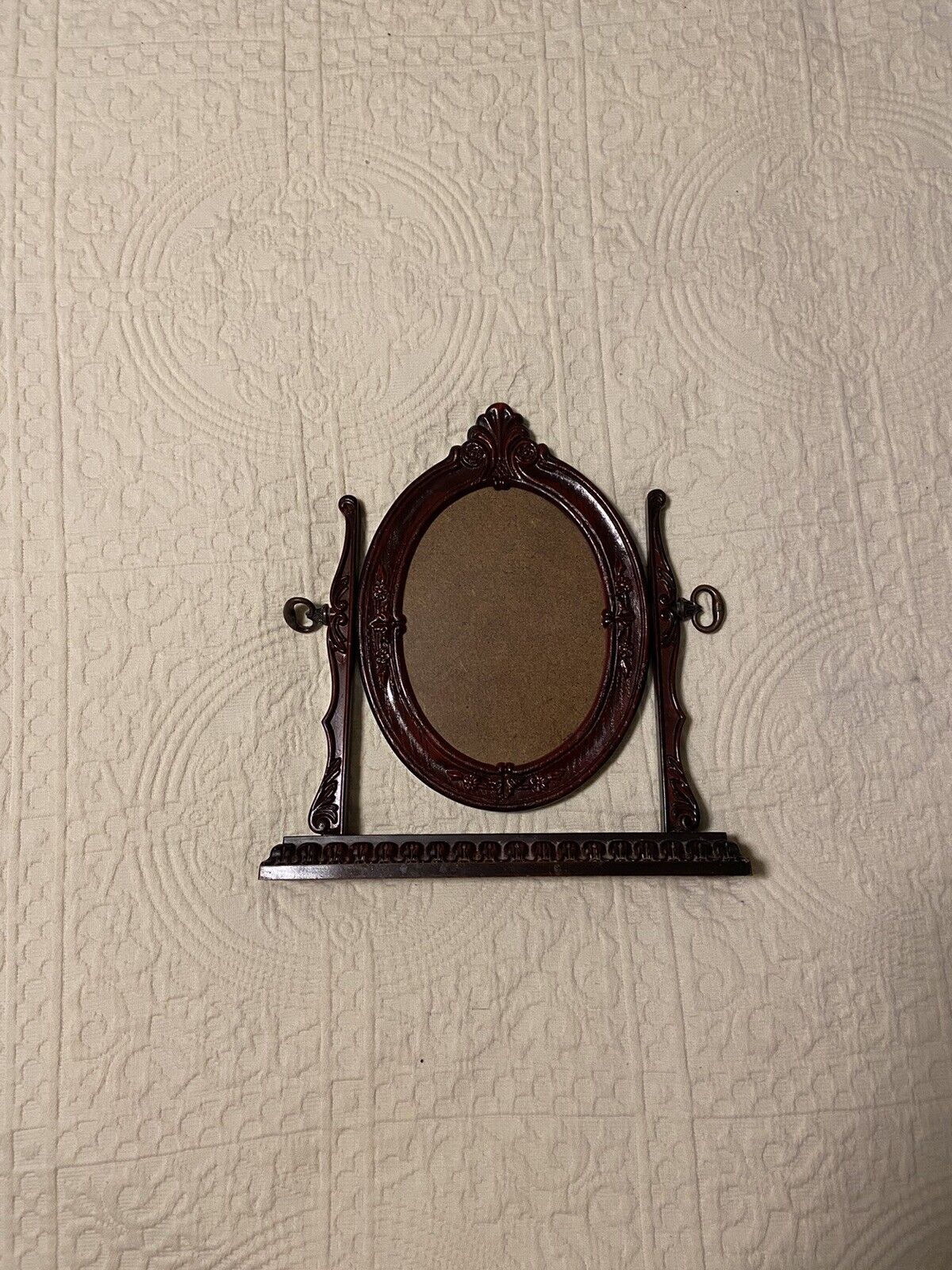 Vintage Ornate Oval Swivel Tilt Picture Frame British Registered Design 5” X 7”