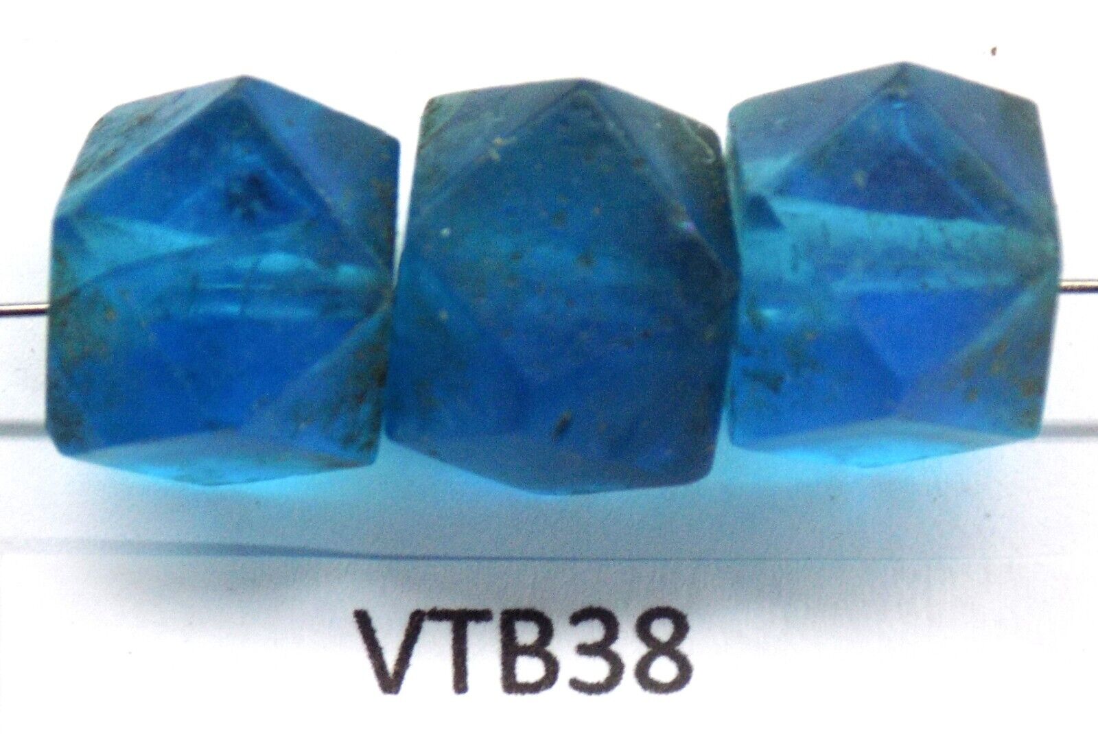 3 Rare Antique Bohemian Cornerless Cube African Trade Beads VTB38 Bg 20