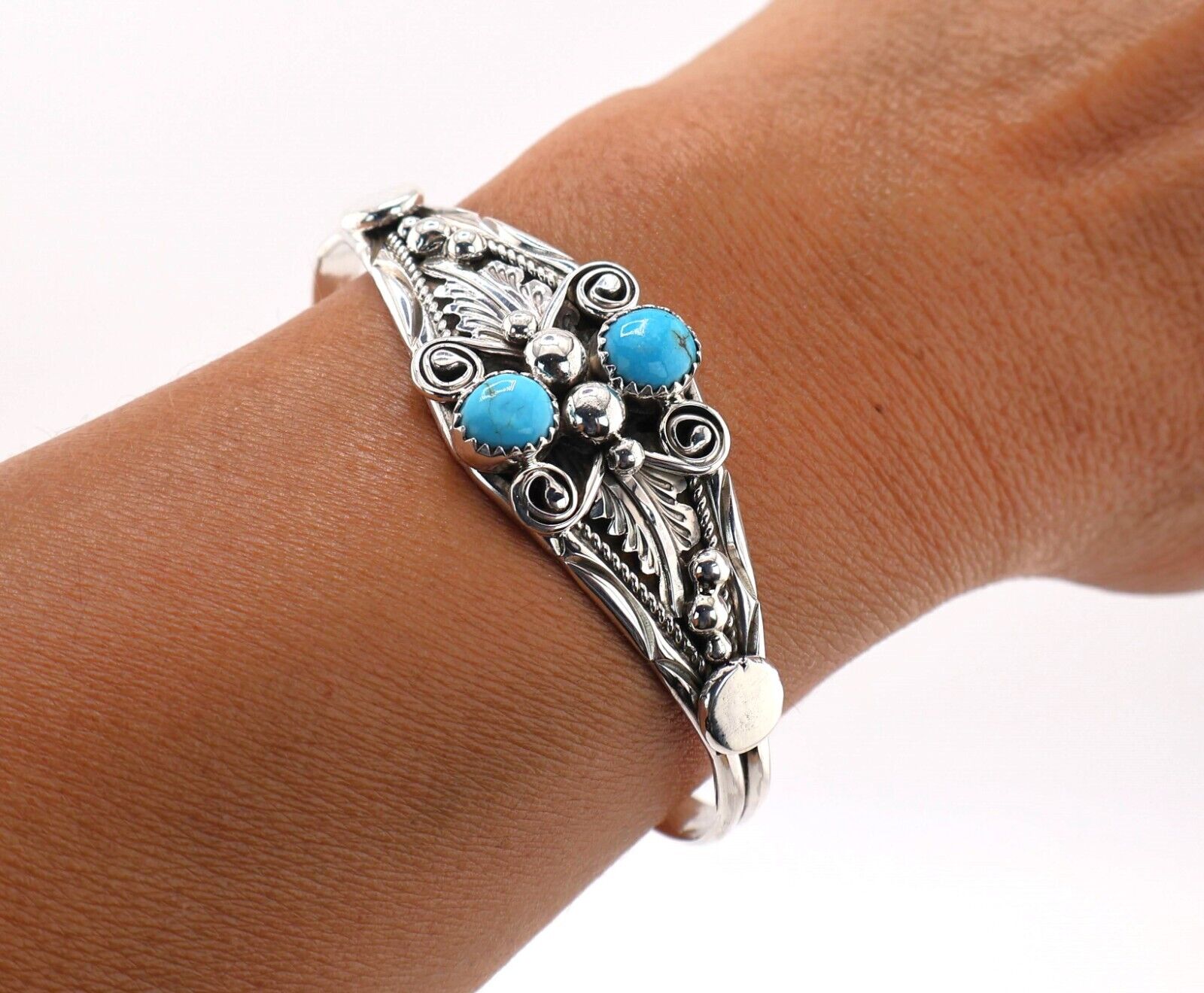 Navajo Turquoise Cuff Bracelet Sterling Silver Handcrafted Native American 6.5in