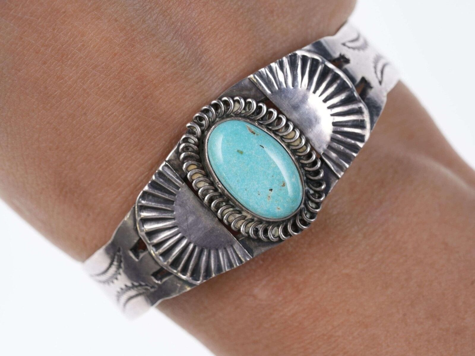 Vintage Native American Sterling/Turquoise Cuff Bracelet