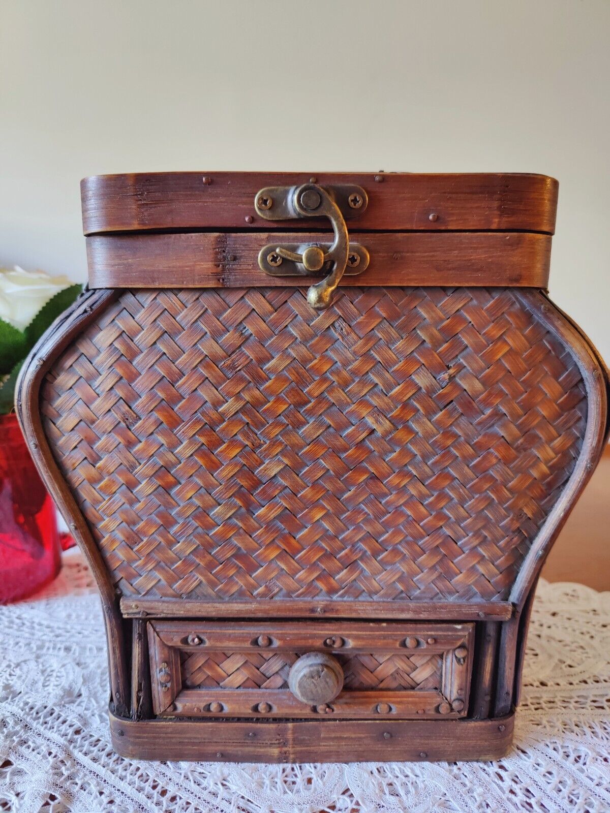 Vintage Rattan Wicker basket with lid & little drawer Jewels storage Home Decor 