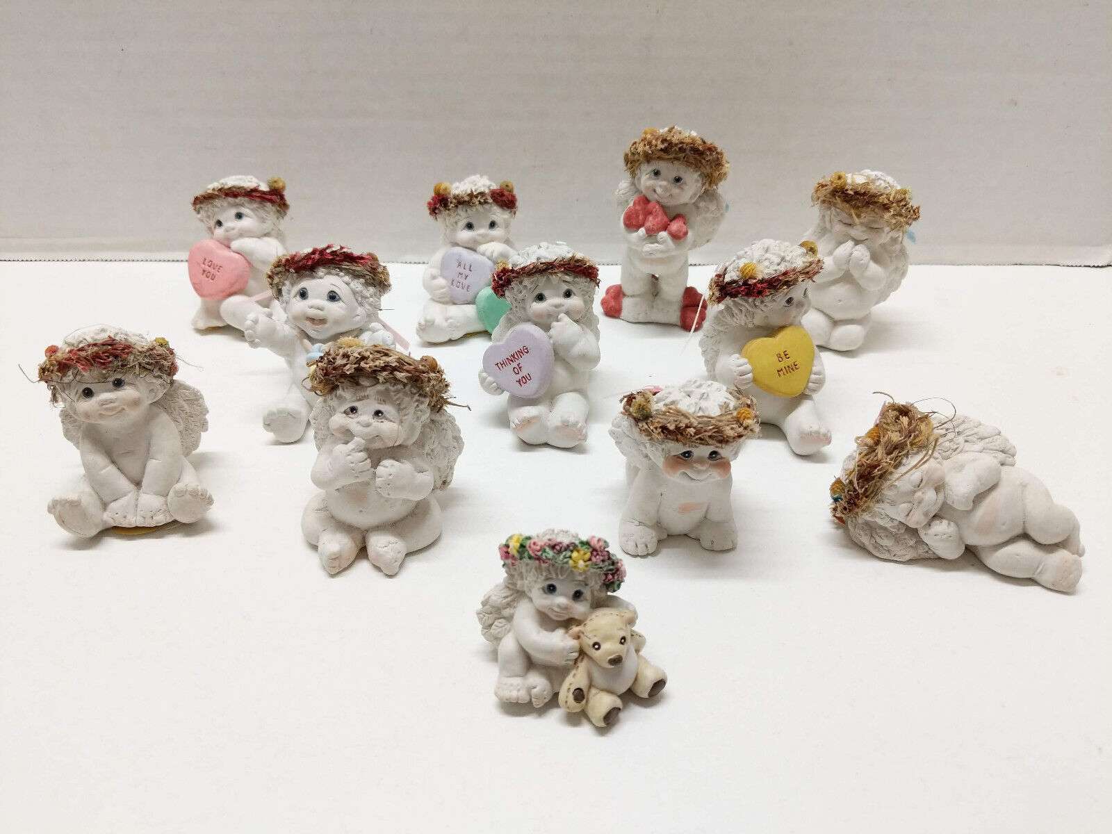 Lot of 12 Dreamsicles Small Figurines