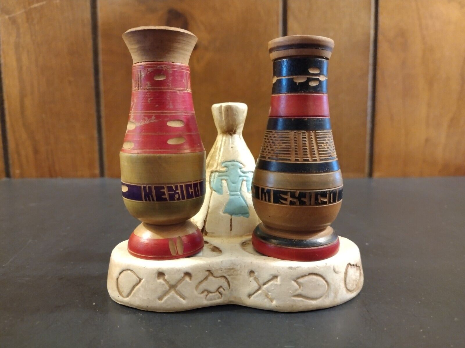 Vintage Mexico Salt Pepper Shakers And Teepee Stand Native American Southwestern