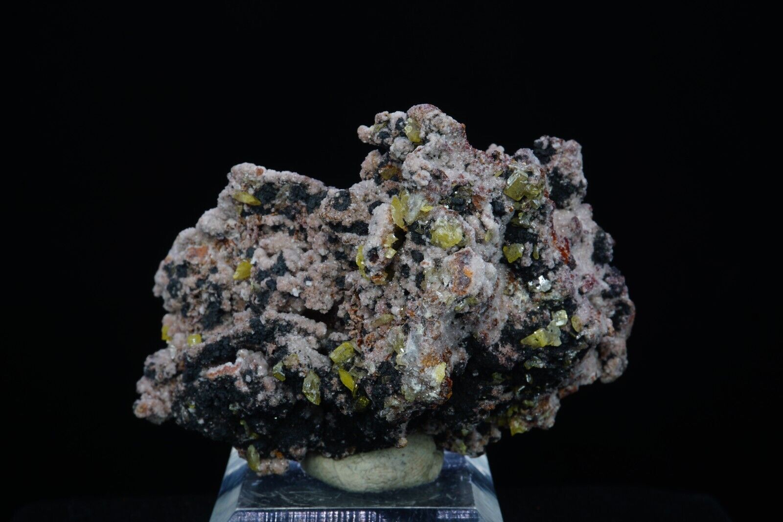 Wulfenite / Mineral Specimen / Tsumeb Mine, Namibia