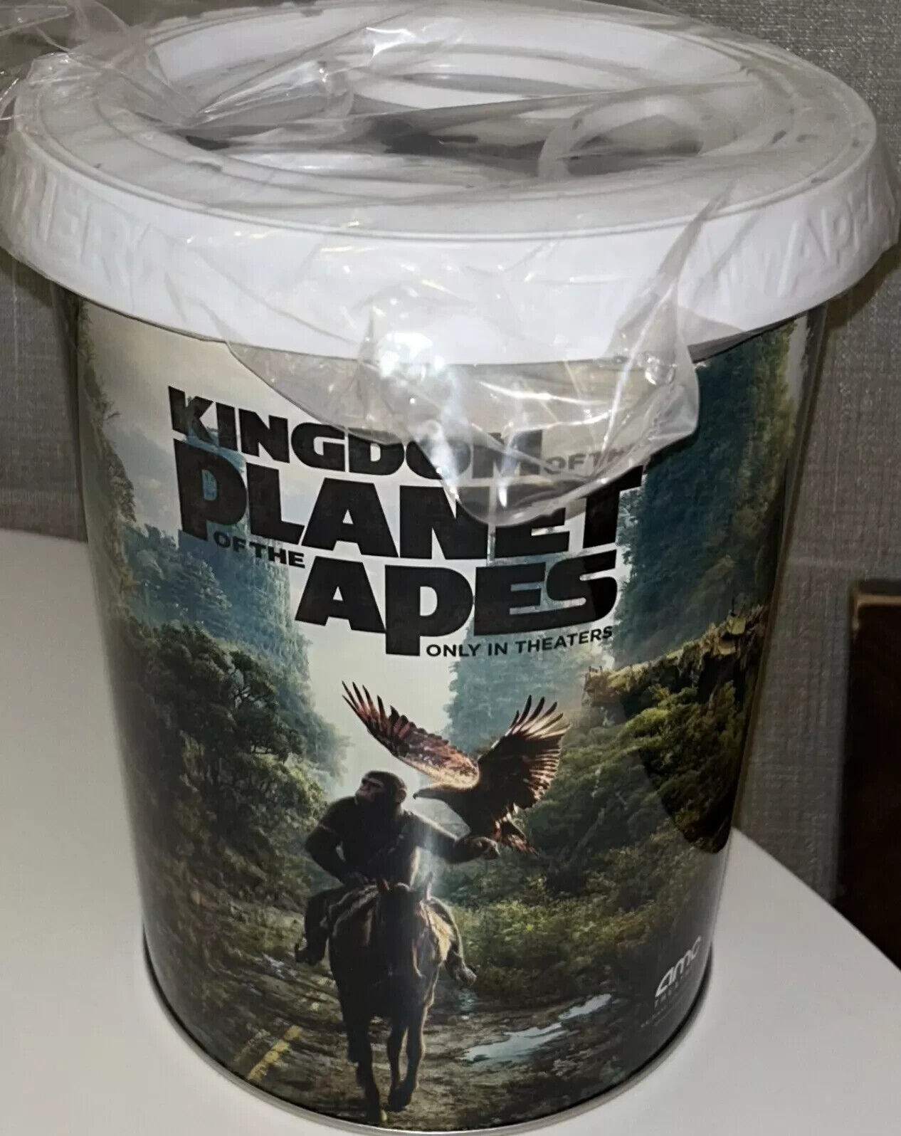 AMC Exclusive Kingdom Of The Planet Of The Apes Popcorn Tin W/ Keychain Combo 