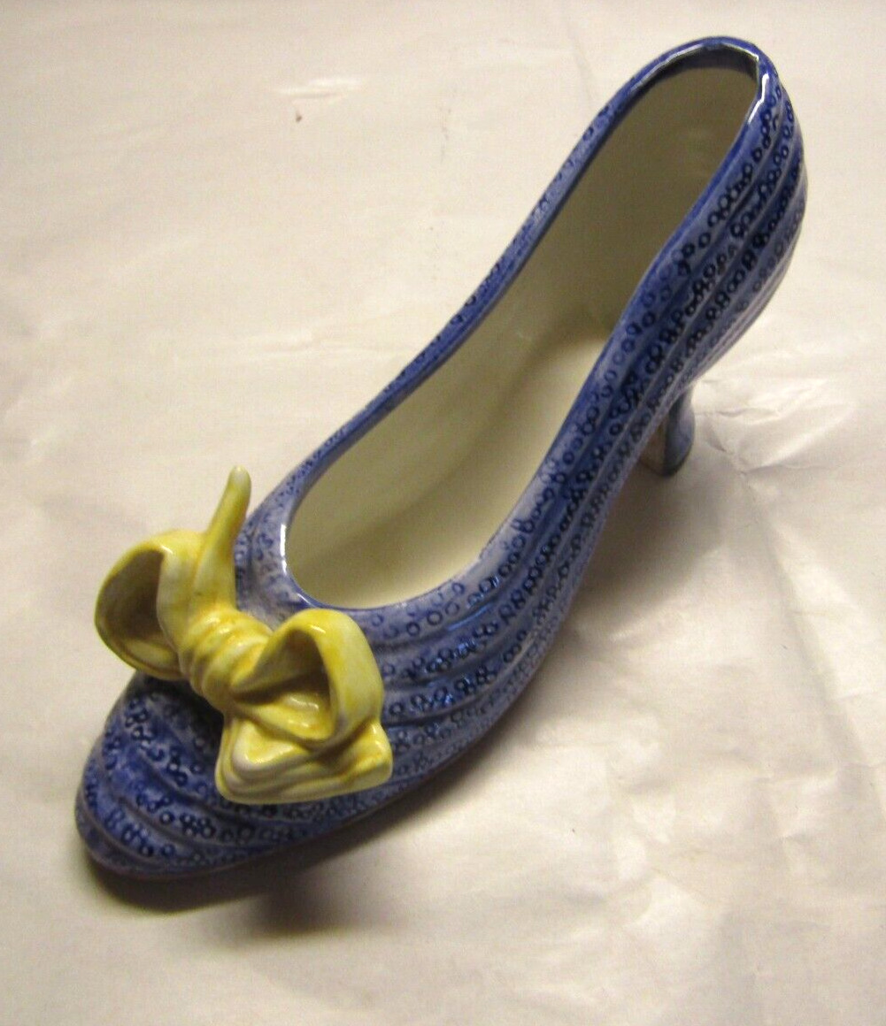 Vintage MANN Blue Porcelain Shoe w/Yellow Bow On Toe  - Mini Figurine