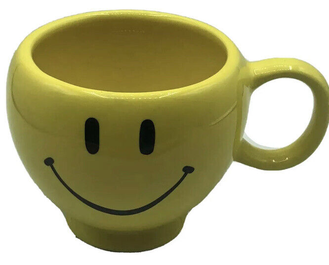 Large Smiley Face coffee cup Yellow ceramic happy emoji mug Teleflora gift Fun