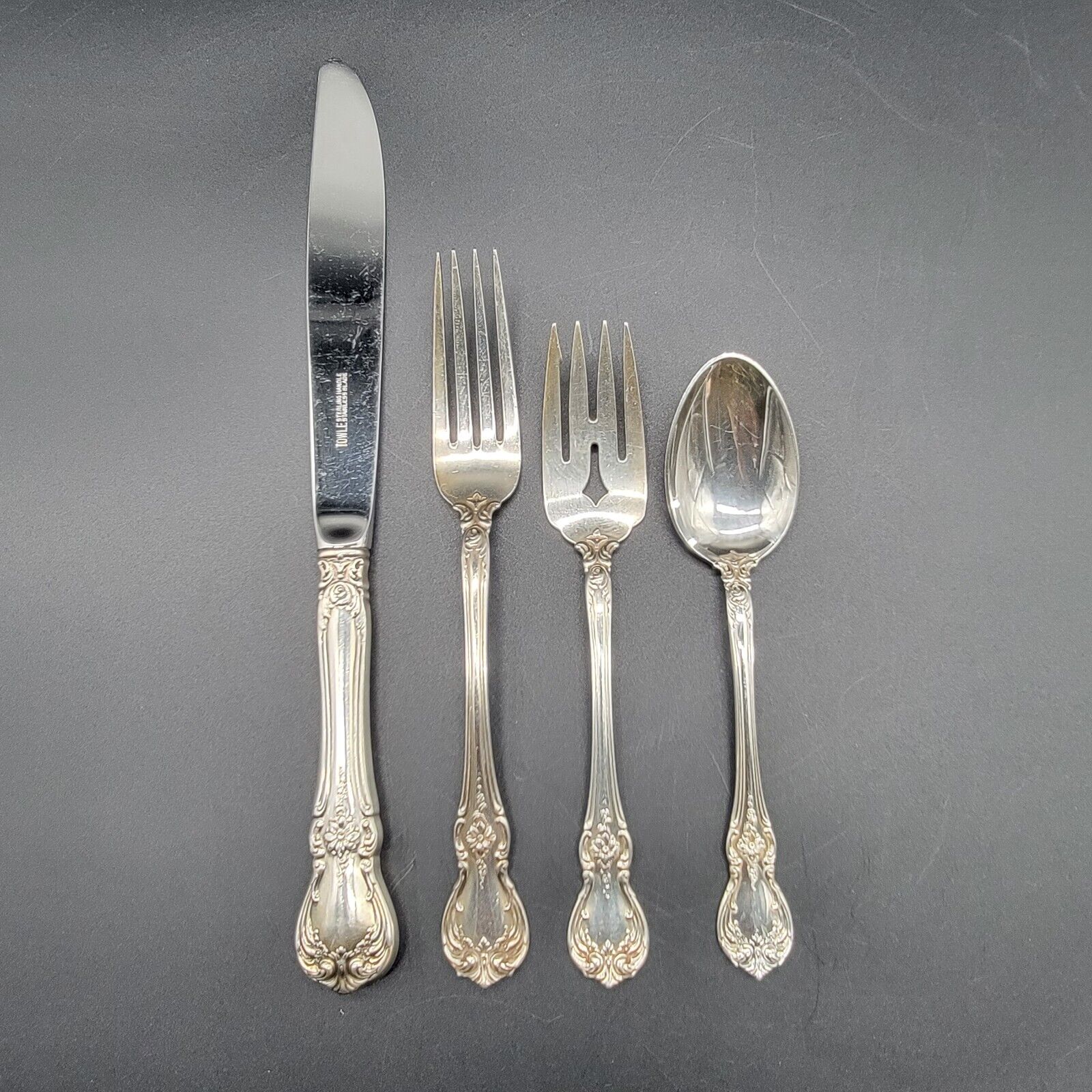OLD MASTER by TOWLE - 1 Sterling Silver 4-Piece DINNER SIZE Place Setting