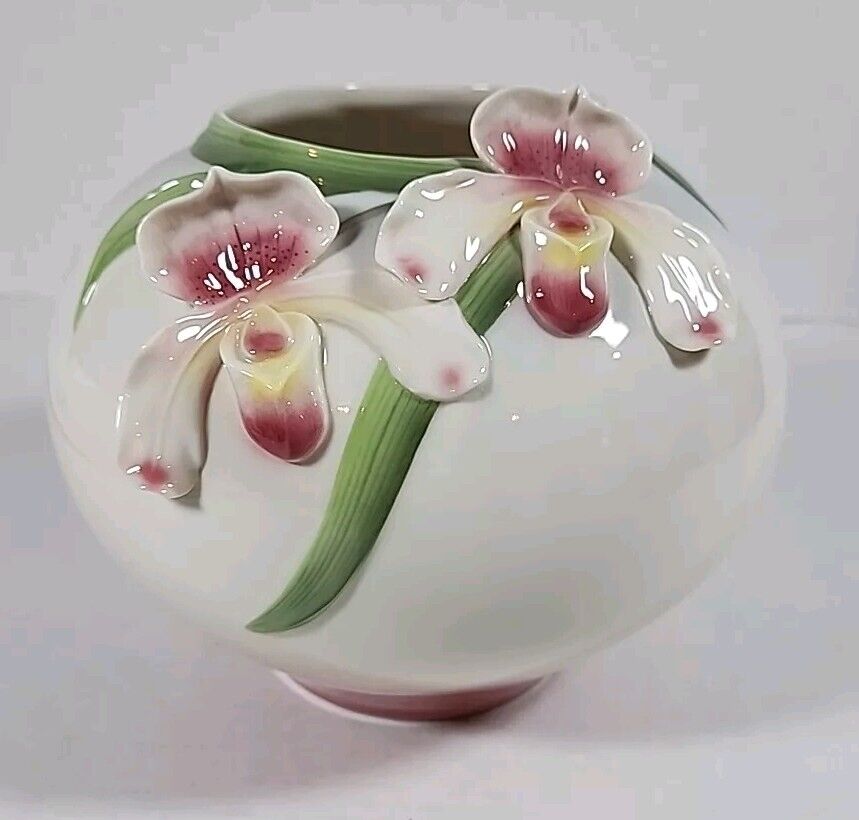 Franz Porcelain Floral Art Vase FZ00280 2001 New without Box